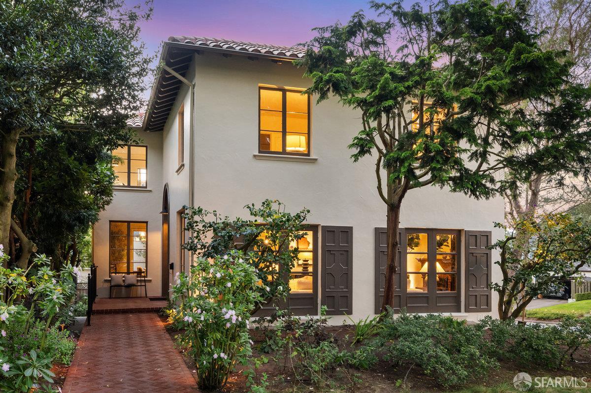 110 Santa Clara Avenue
