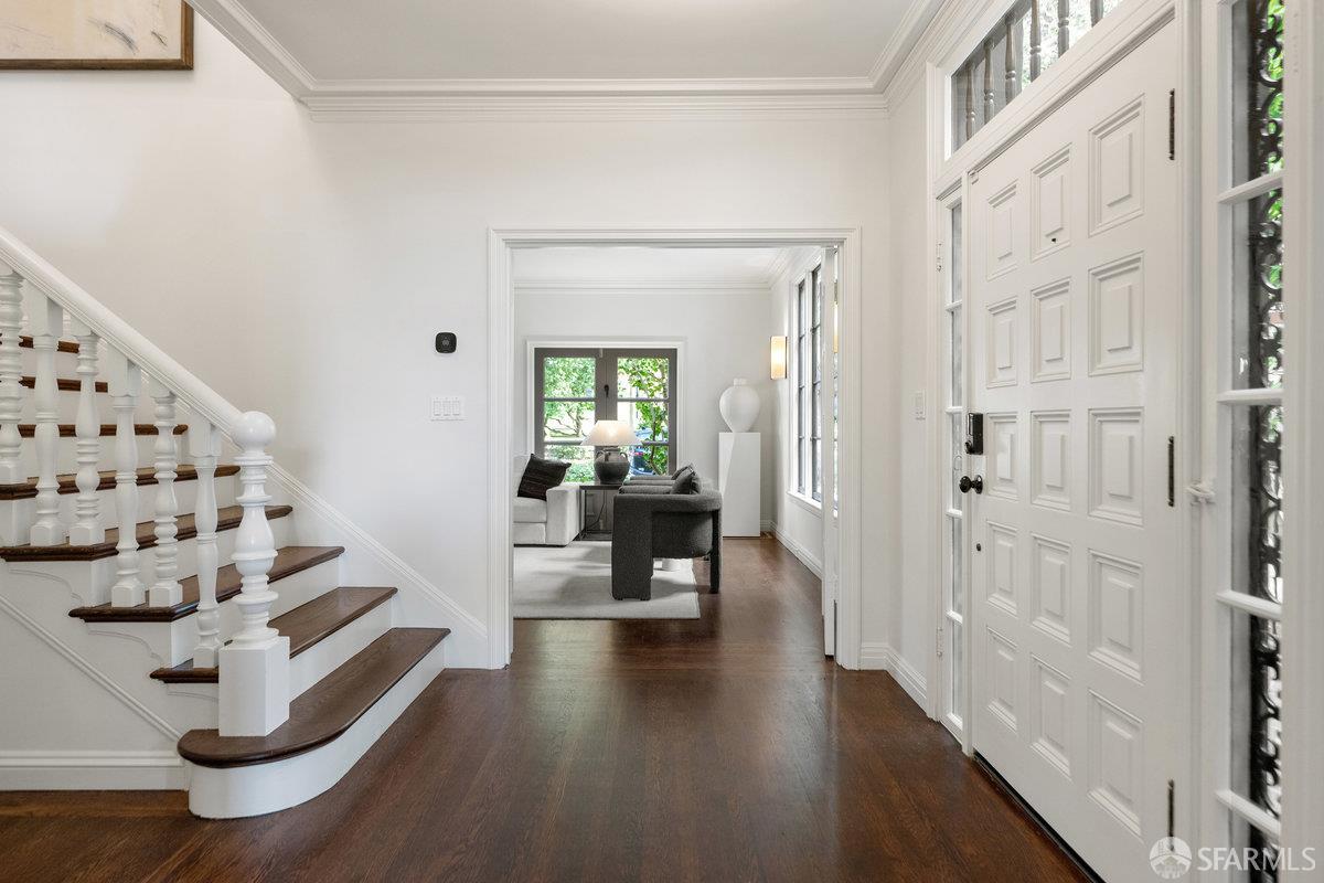 110 Santa Clara Avenue