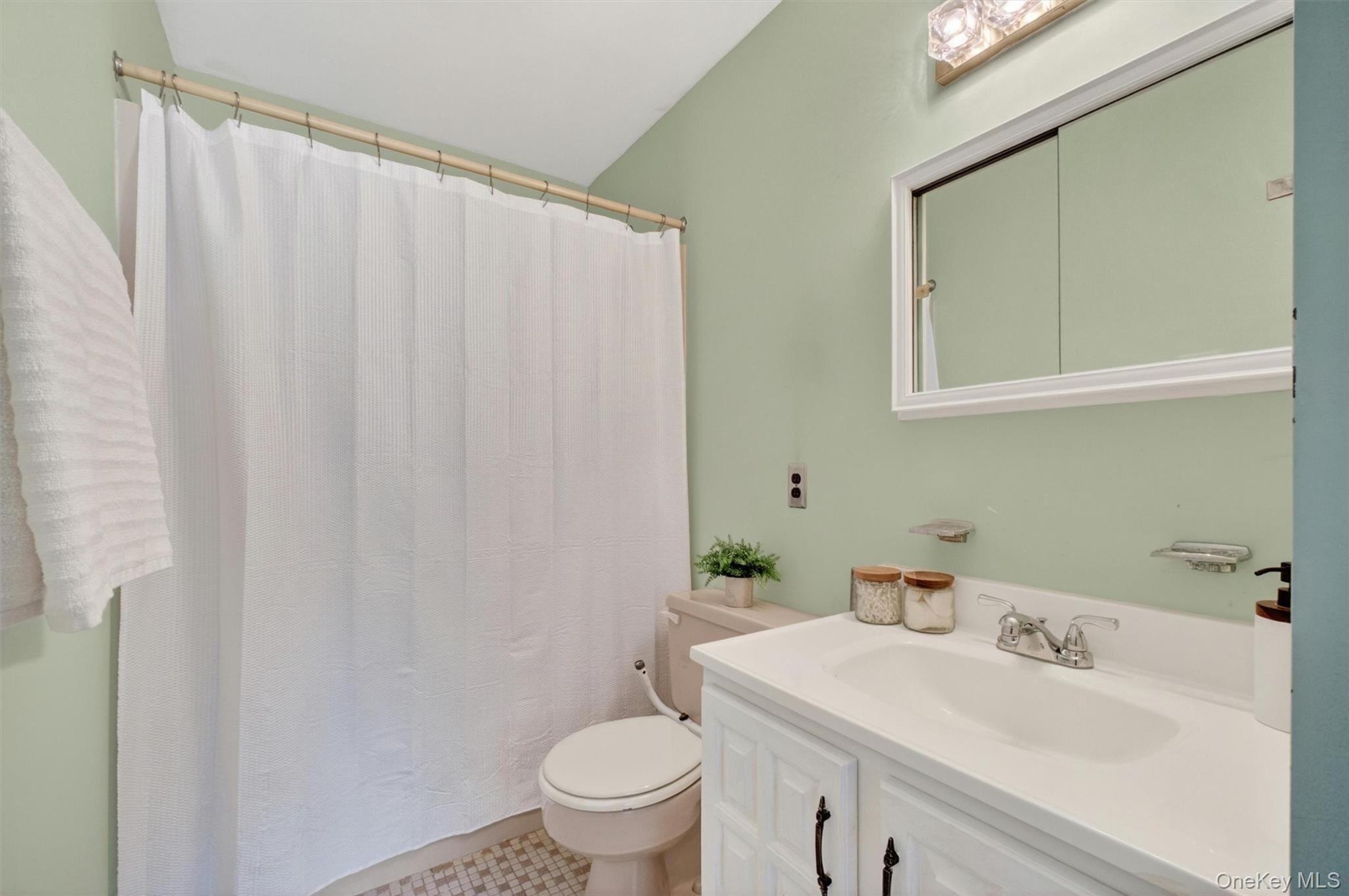 113 Village Road Unit: C