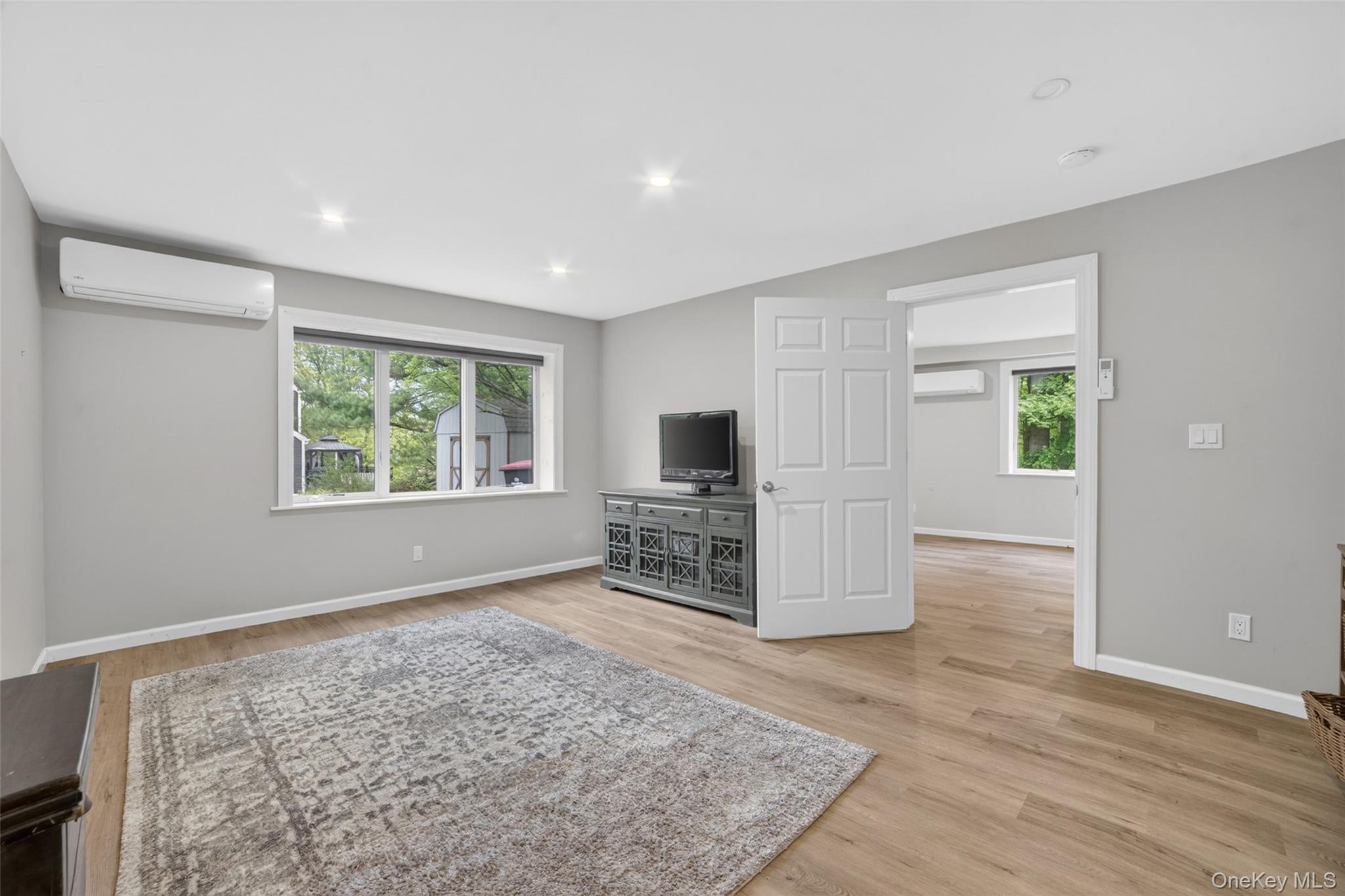 28 Lakeview Drive