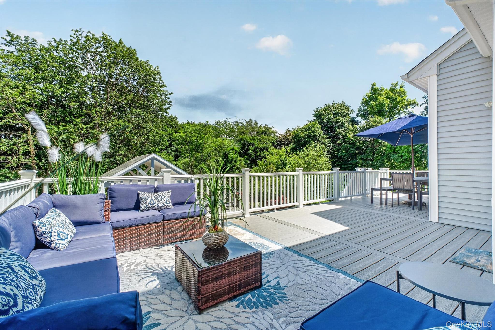 10 Sandlewood Circle