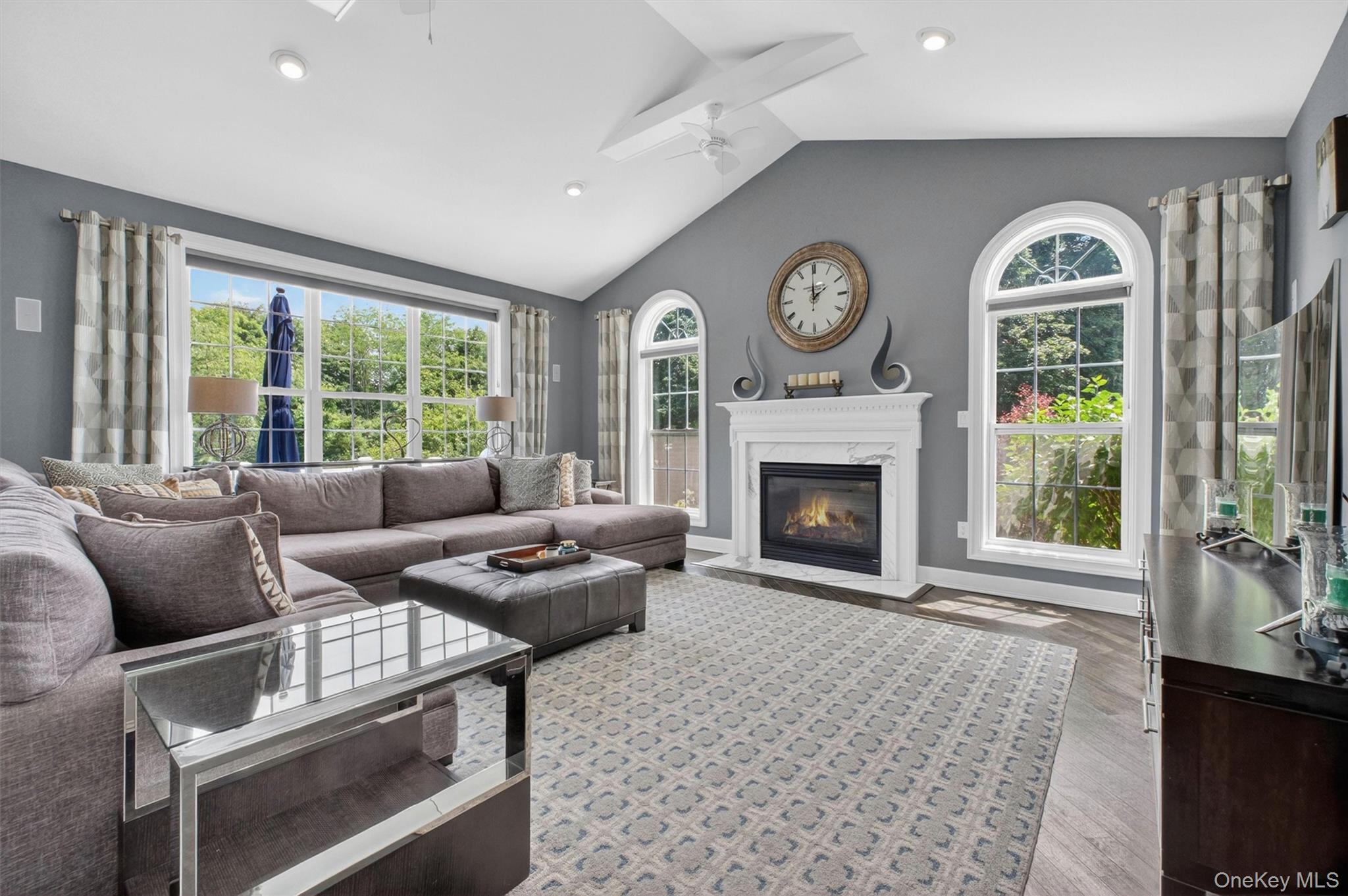 10 Sandlewood Circle