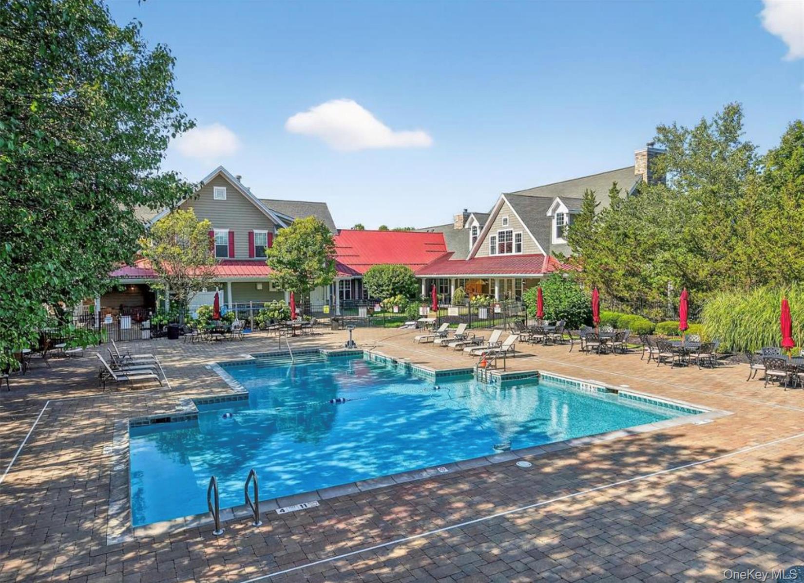 10 Sandlewood Circle
