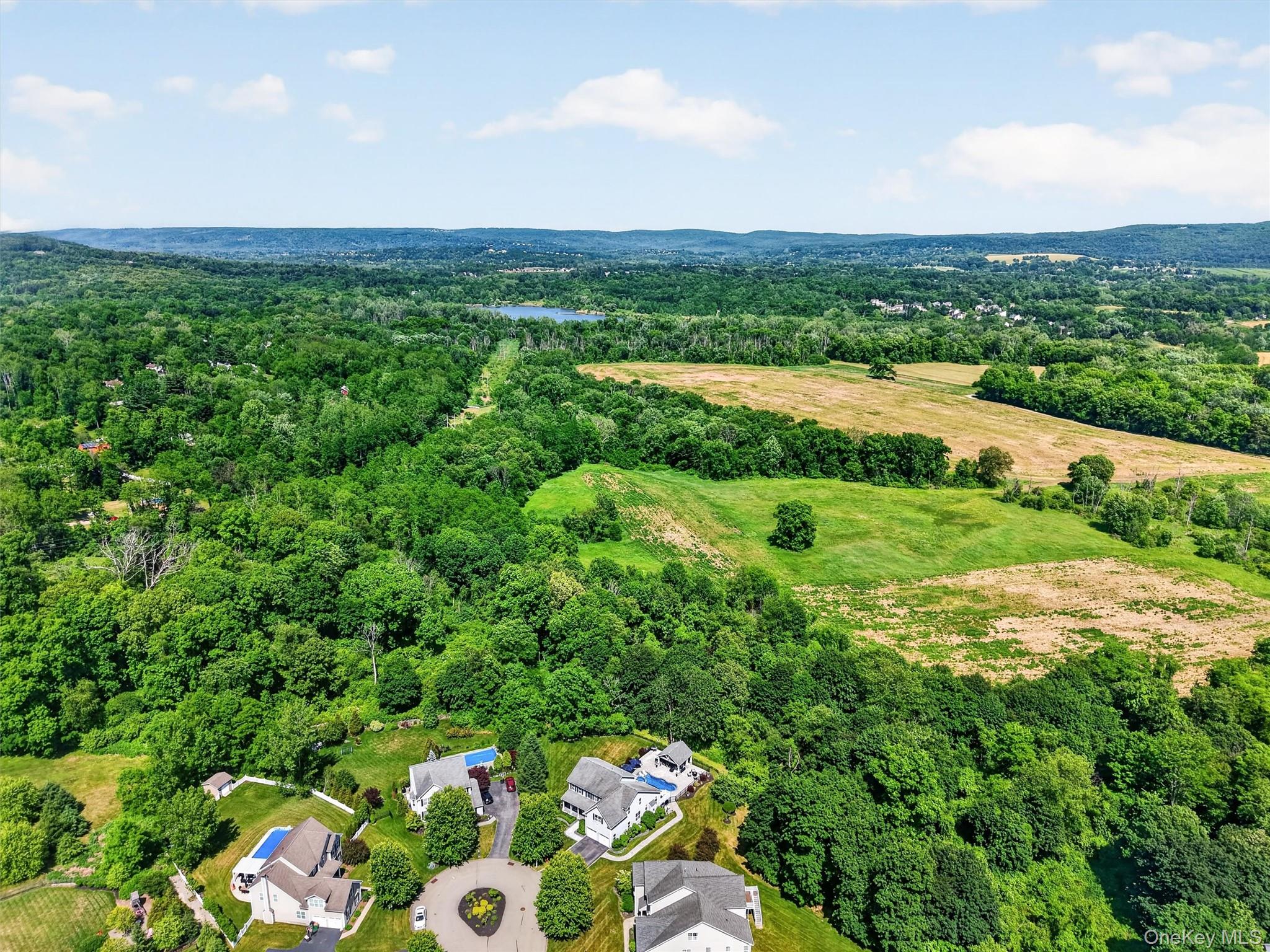 10 Sandlewood Circle