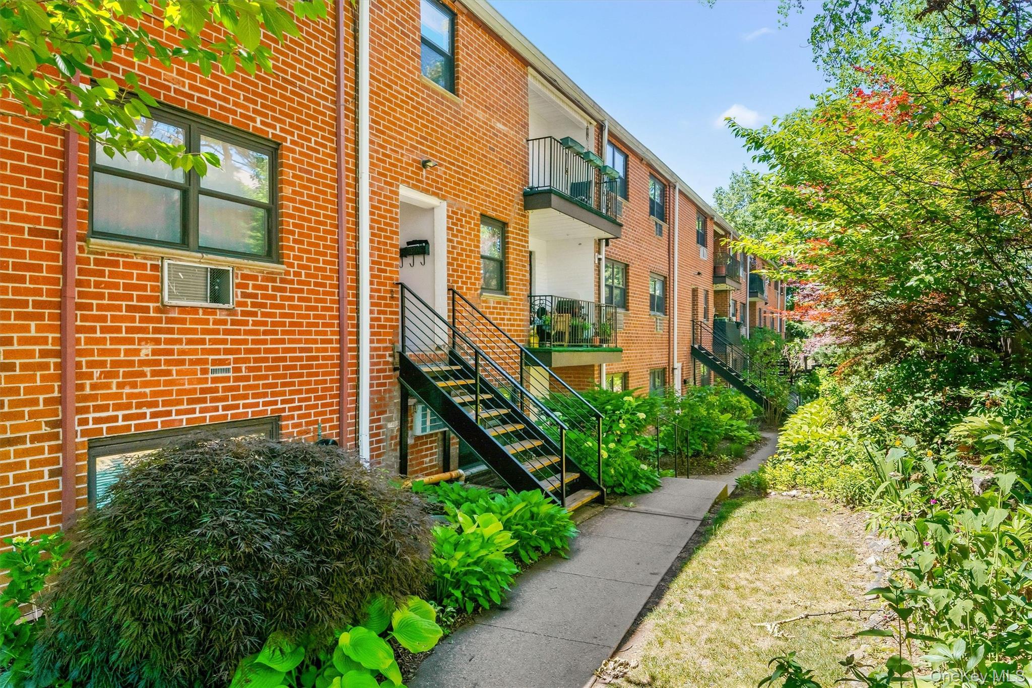 51 Fieldstone Drive Unit: 83
