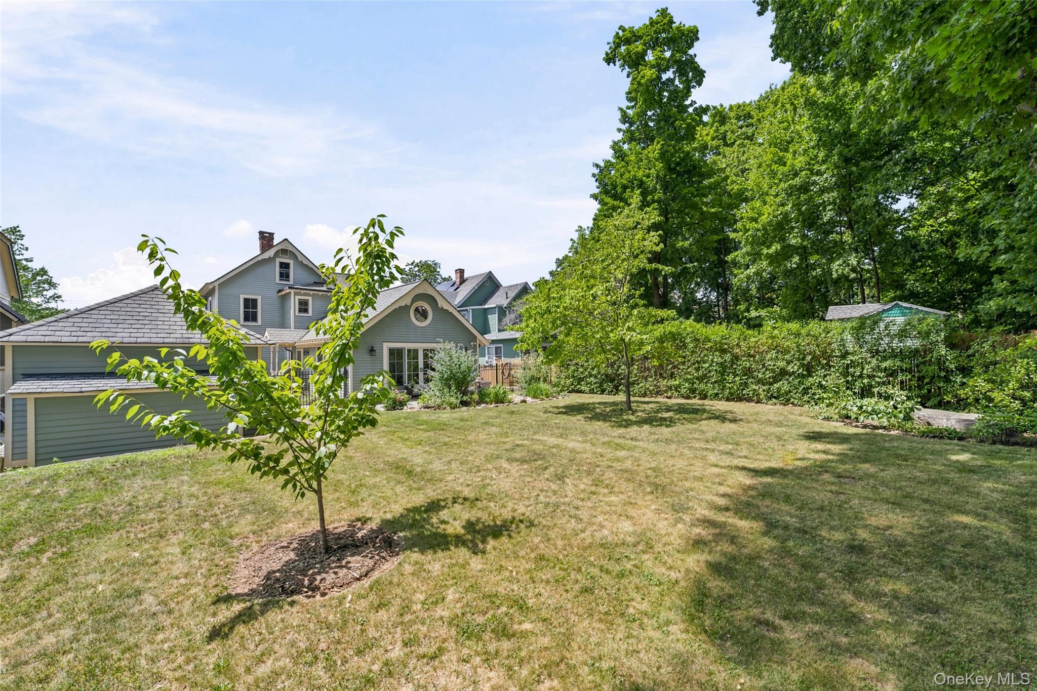 215 Walnut Street