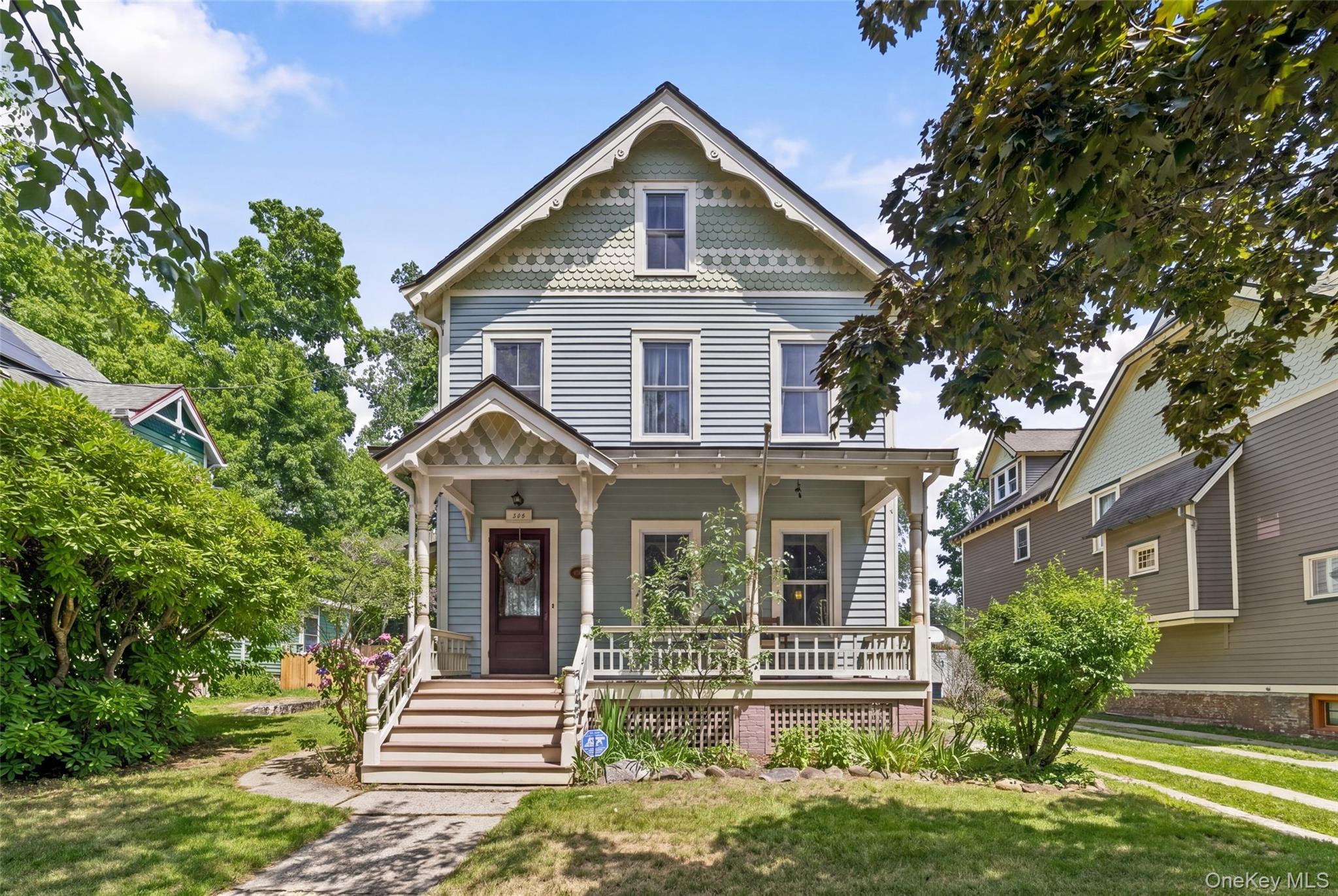 215 Walnut Street