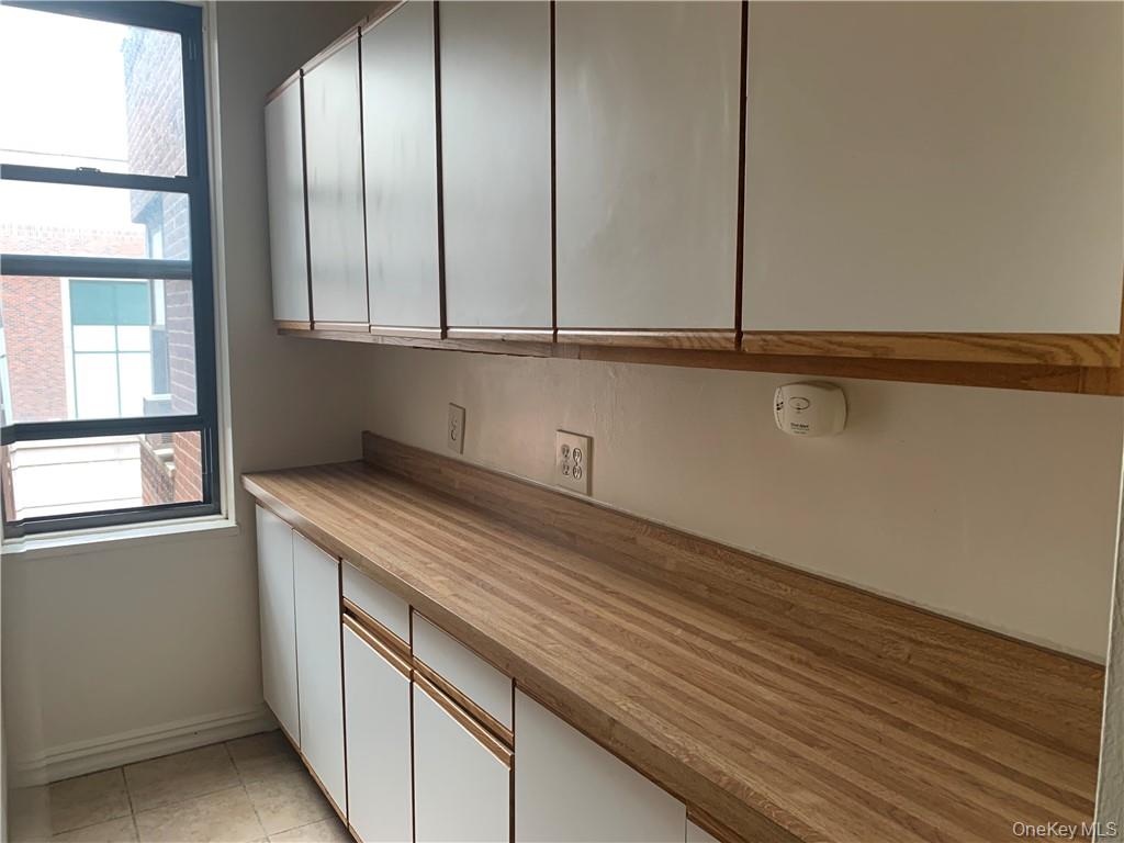 210 Martine Avenue Unit: 4N