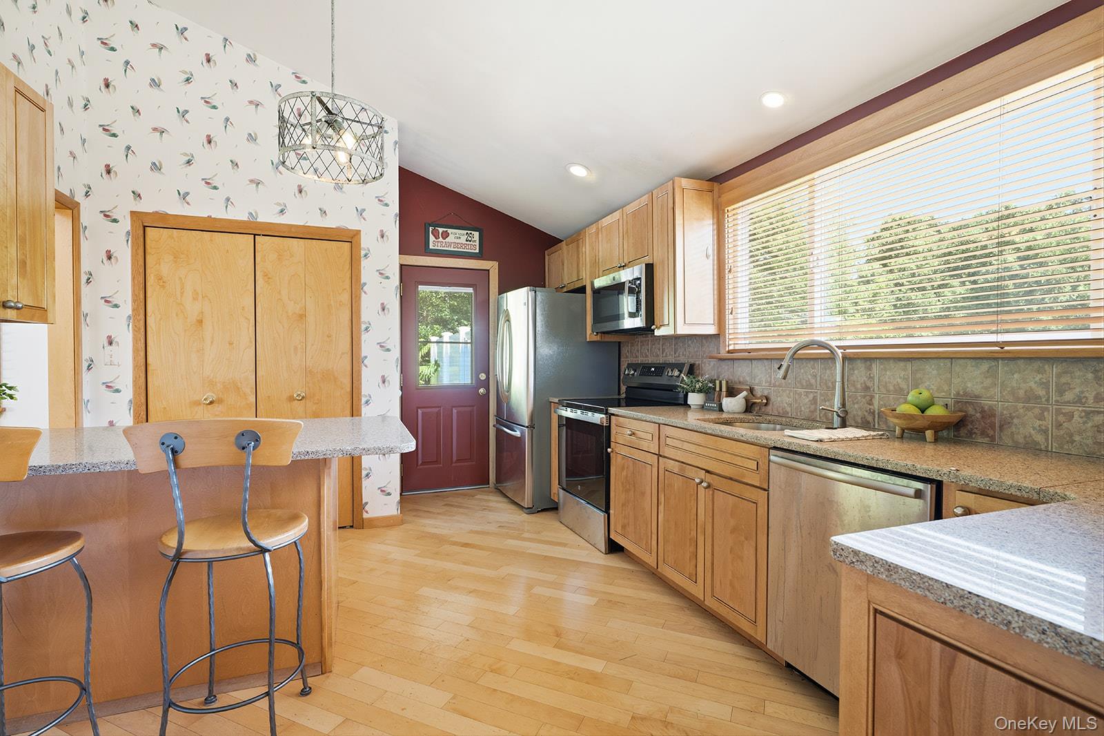 946 Barberry Road