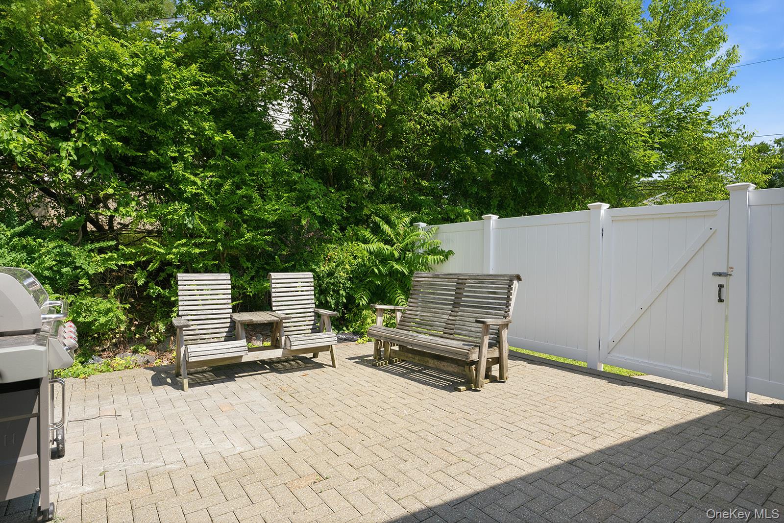 946 Barberry Road