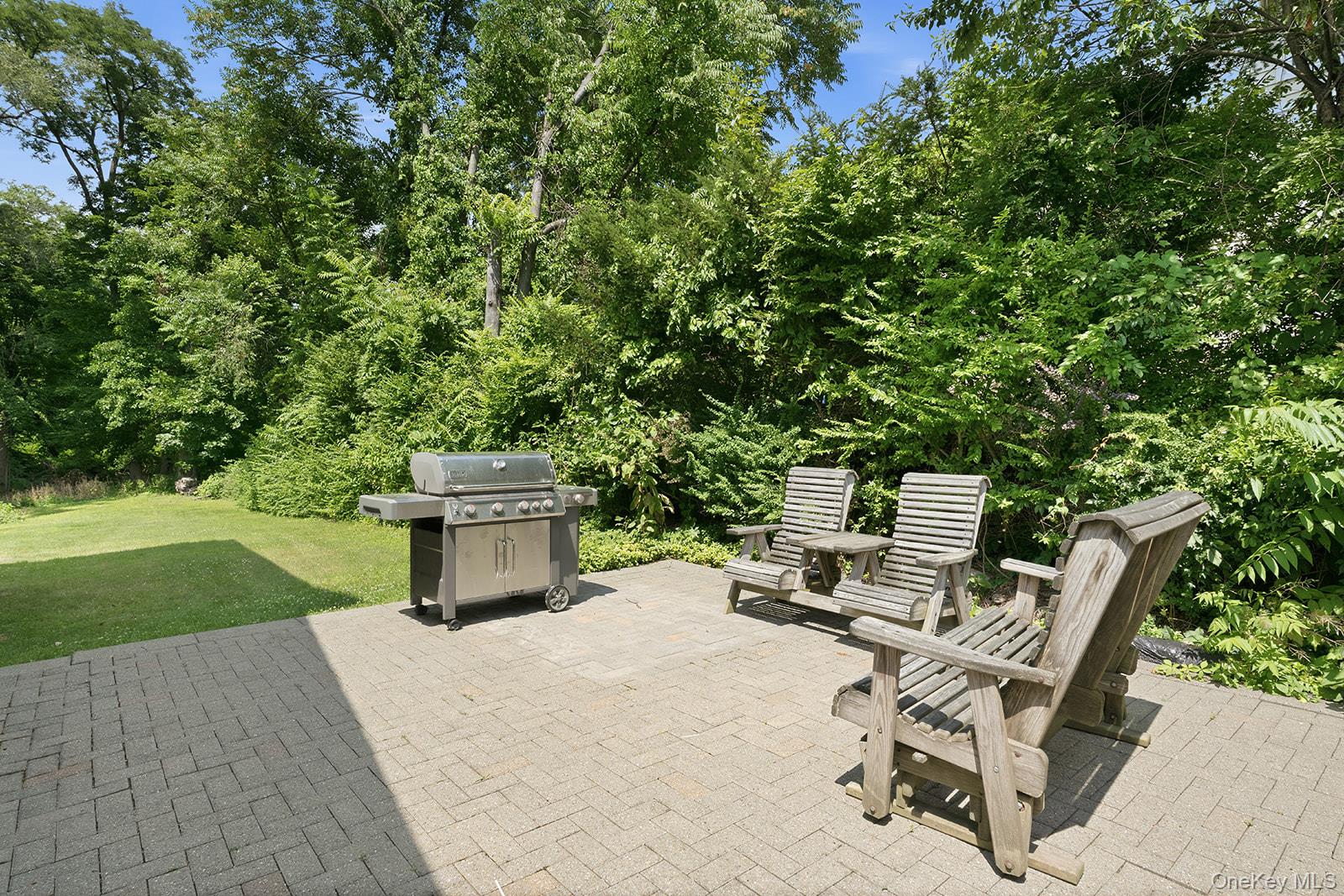 946 Barberry Road