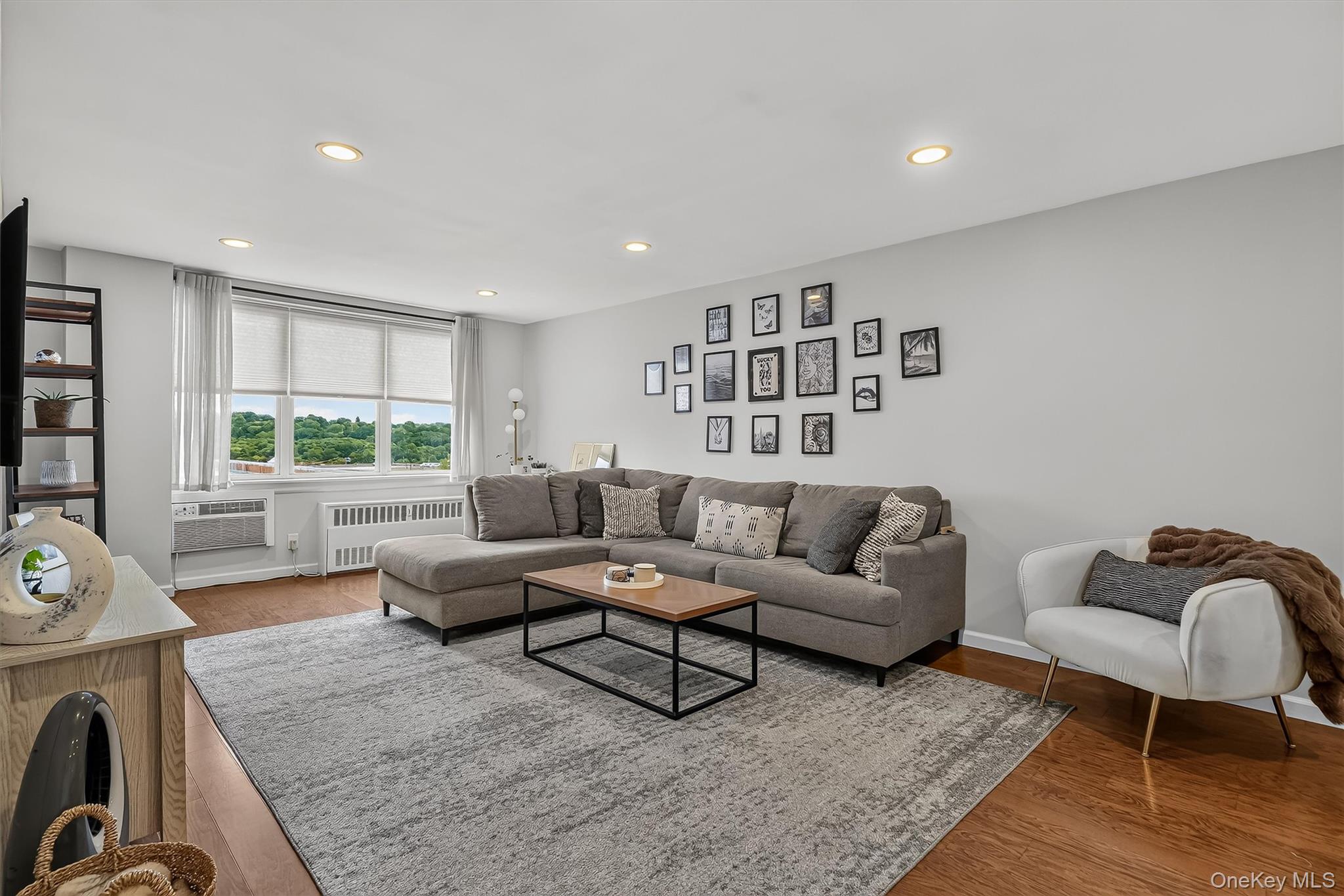 25 Franklin Avenue Unit: 6C