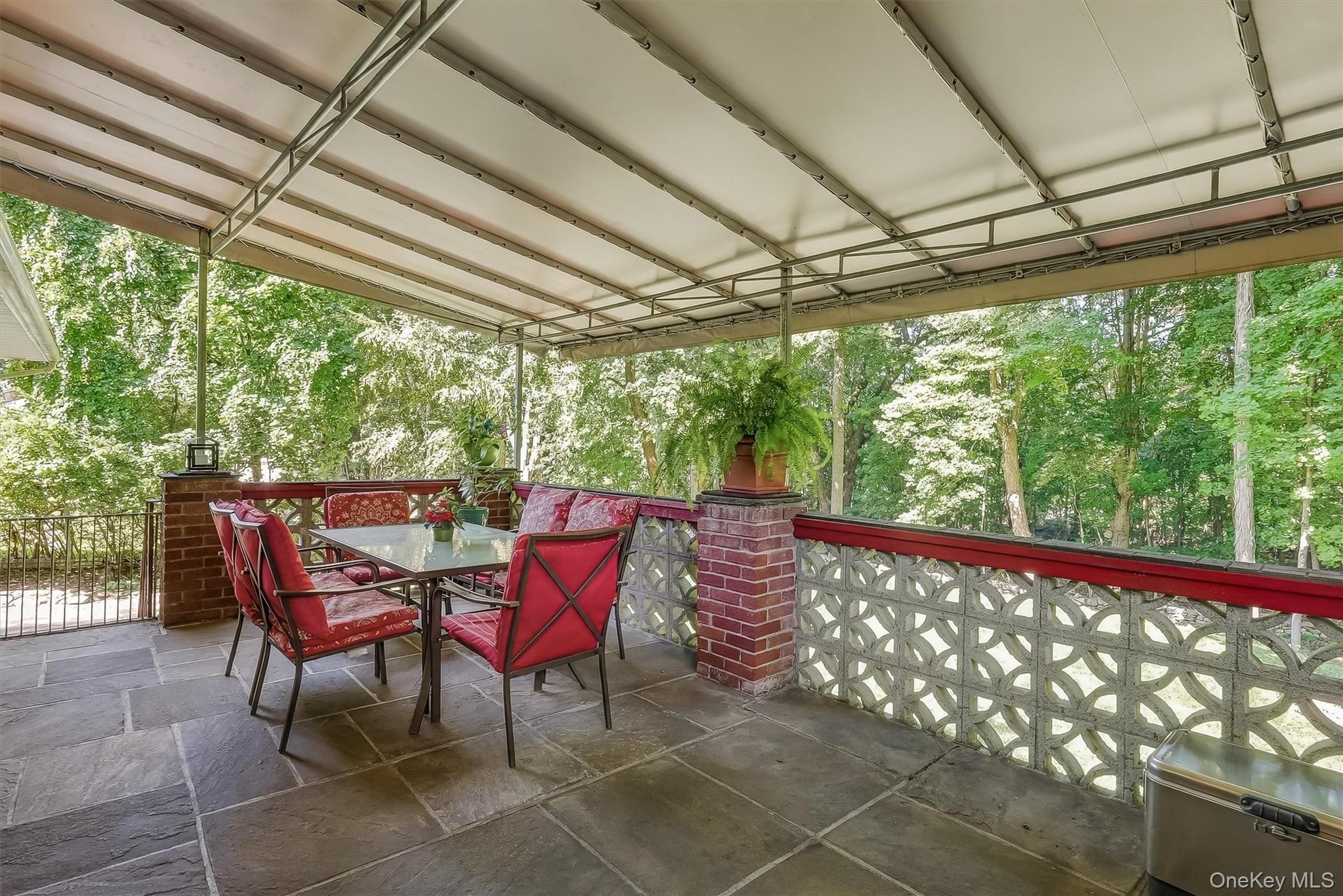 18 Fieldstone Lane