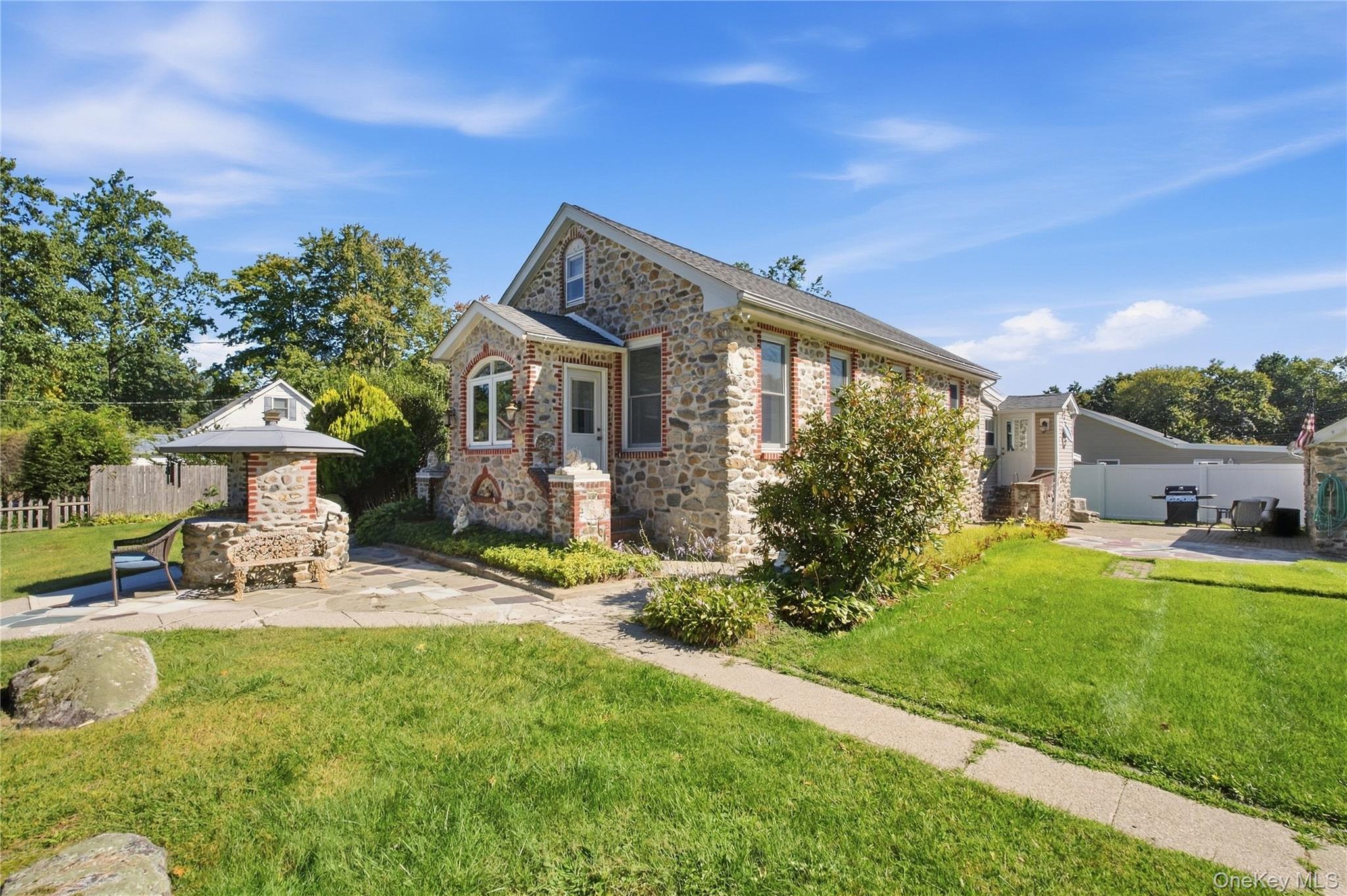 18 Old Mill Road