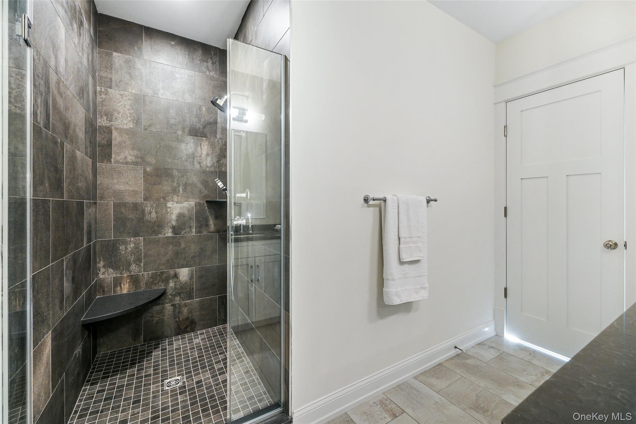 2040 Crompond Road Road Unit: 7