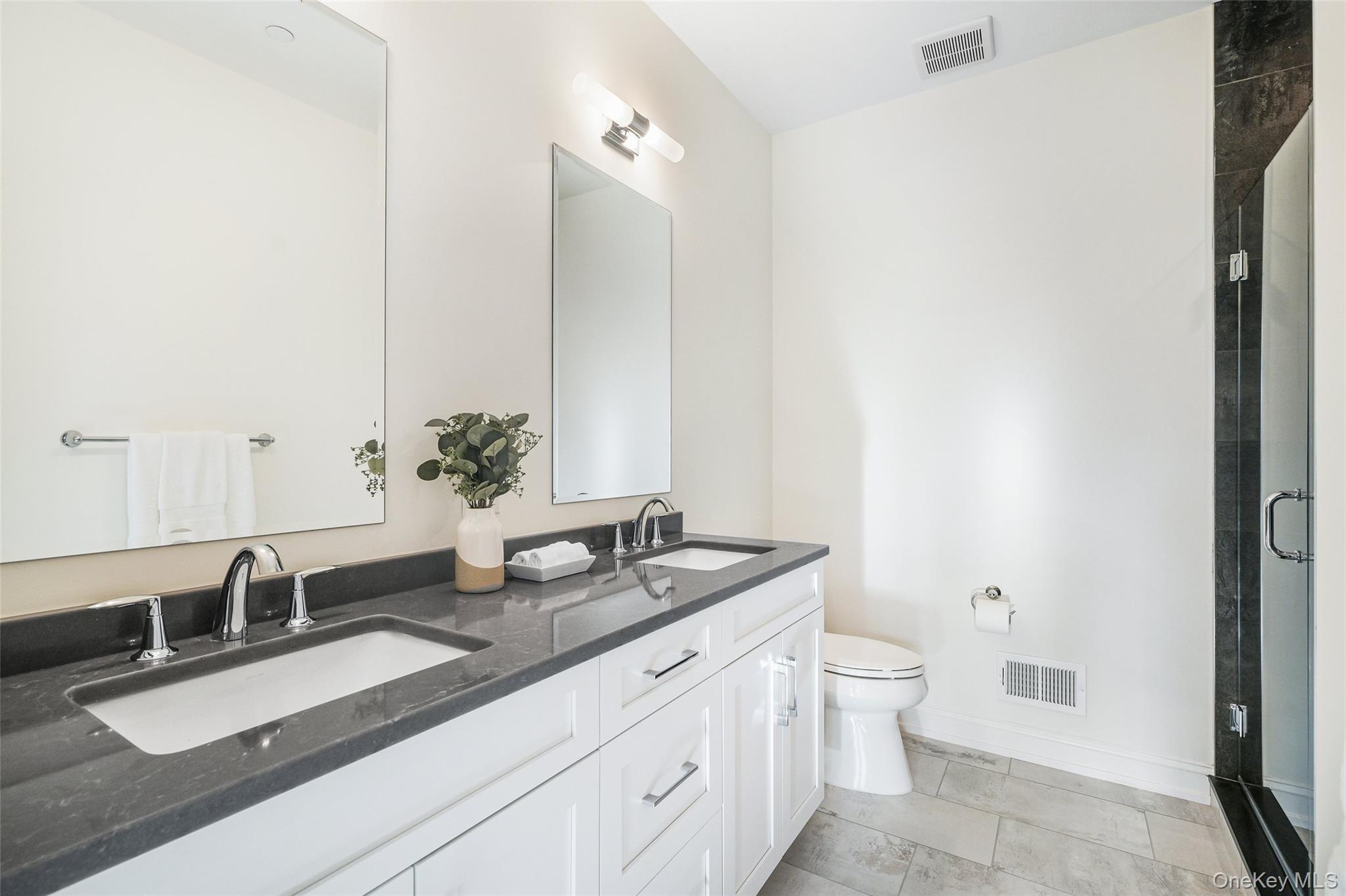 2040 Crompond Road Unit: 12