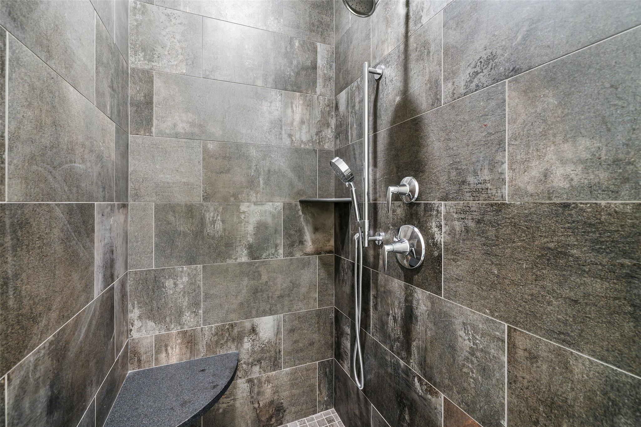 2040 Crompond Road Unit: 12