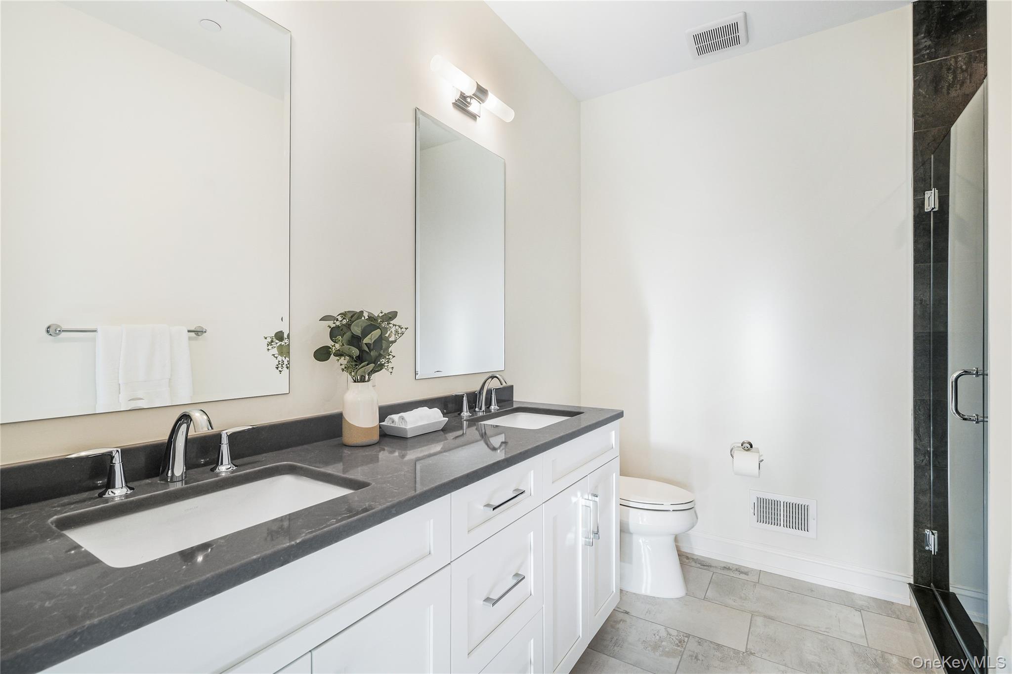 2040 Crompond Road Unit: 17