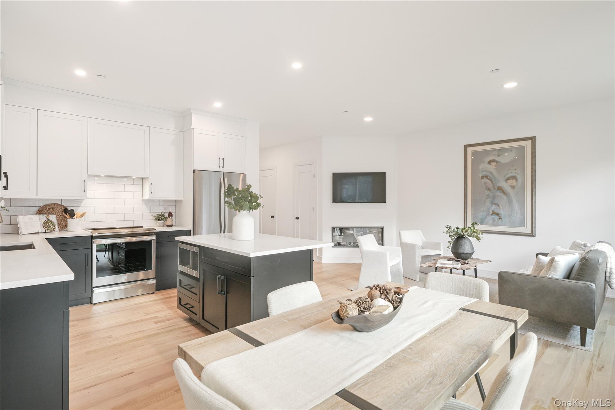 2040 Crompond Road Unit: 18