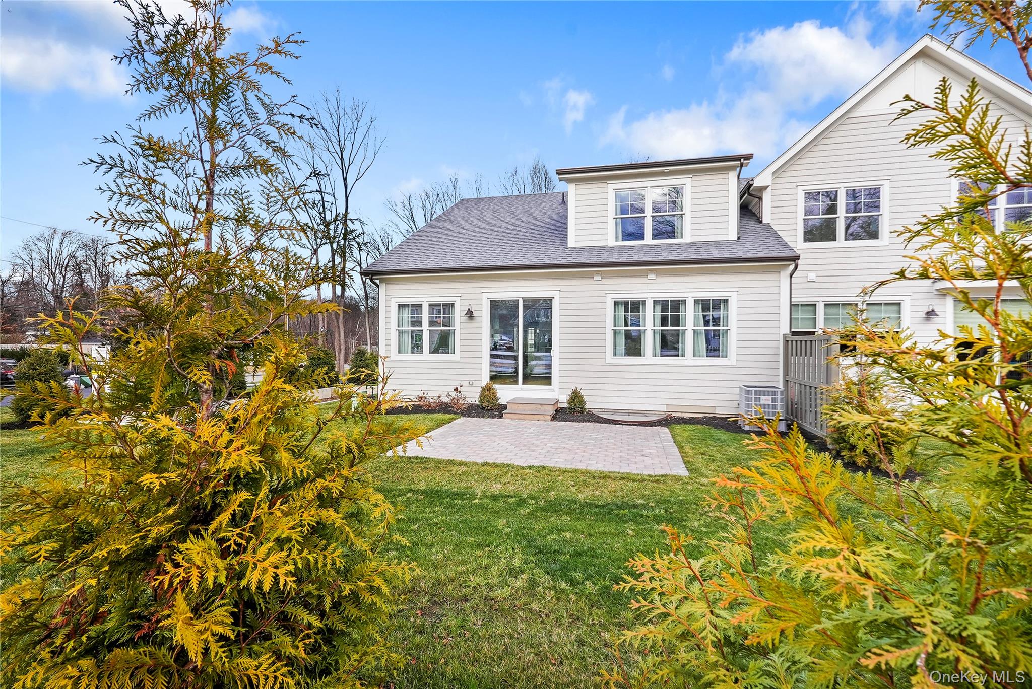 2040 Crompond Road Unit: 23