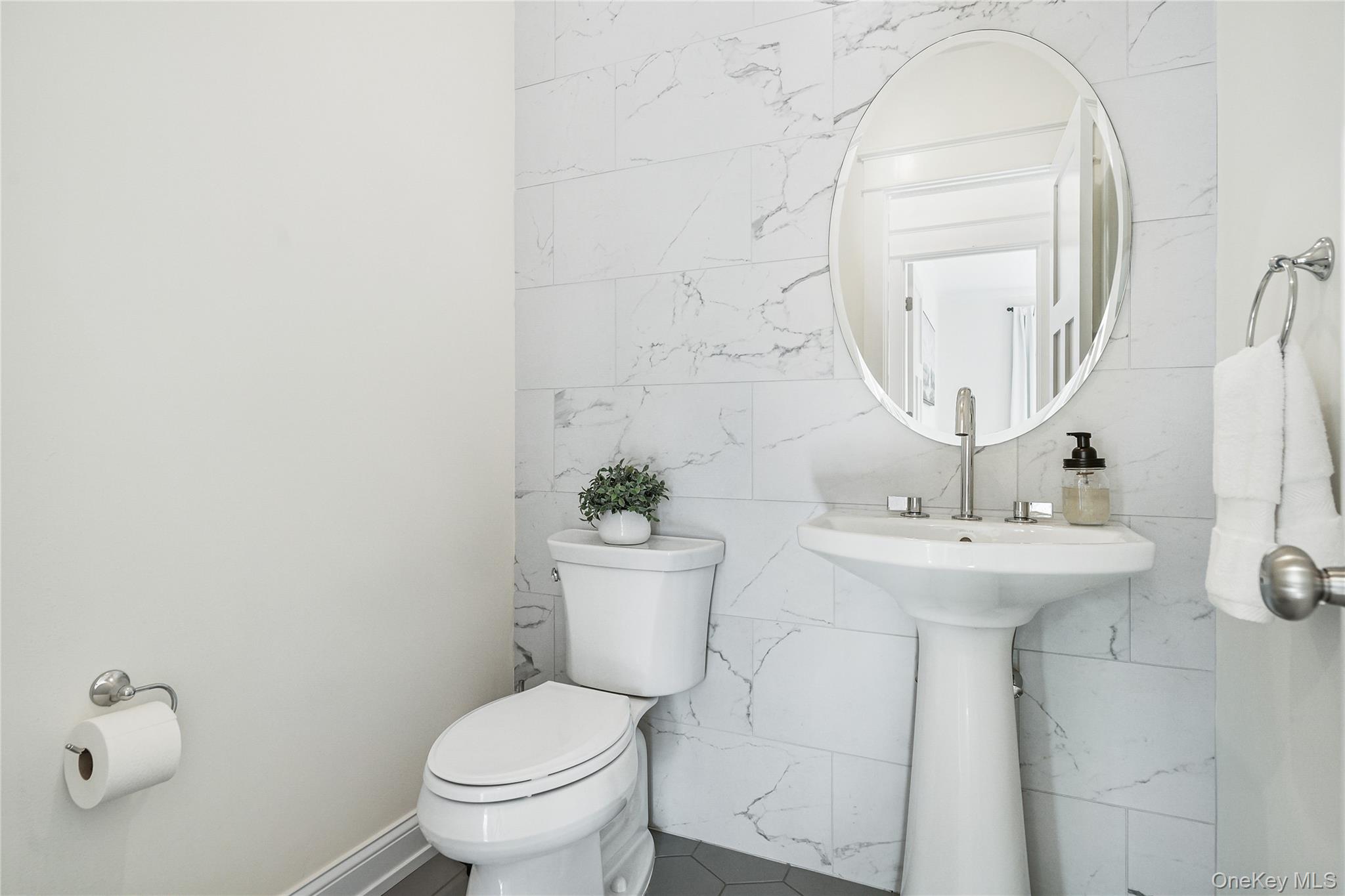 2040 Crompond Road Unit: 23