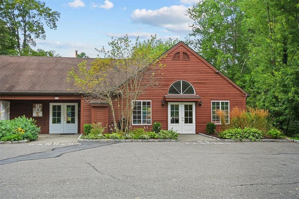 401 Autumn Lane