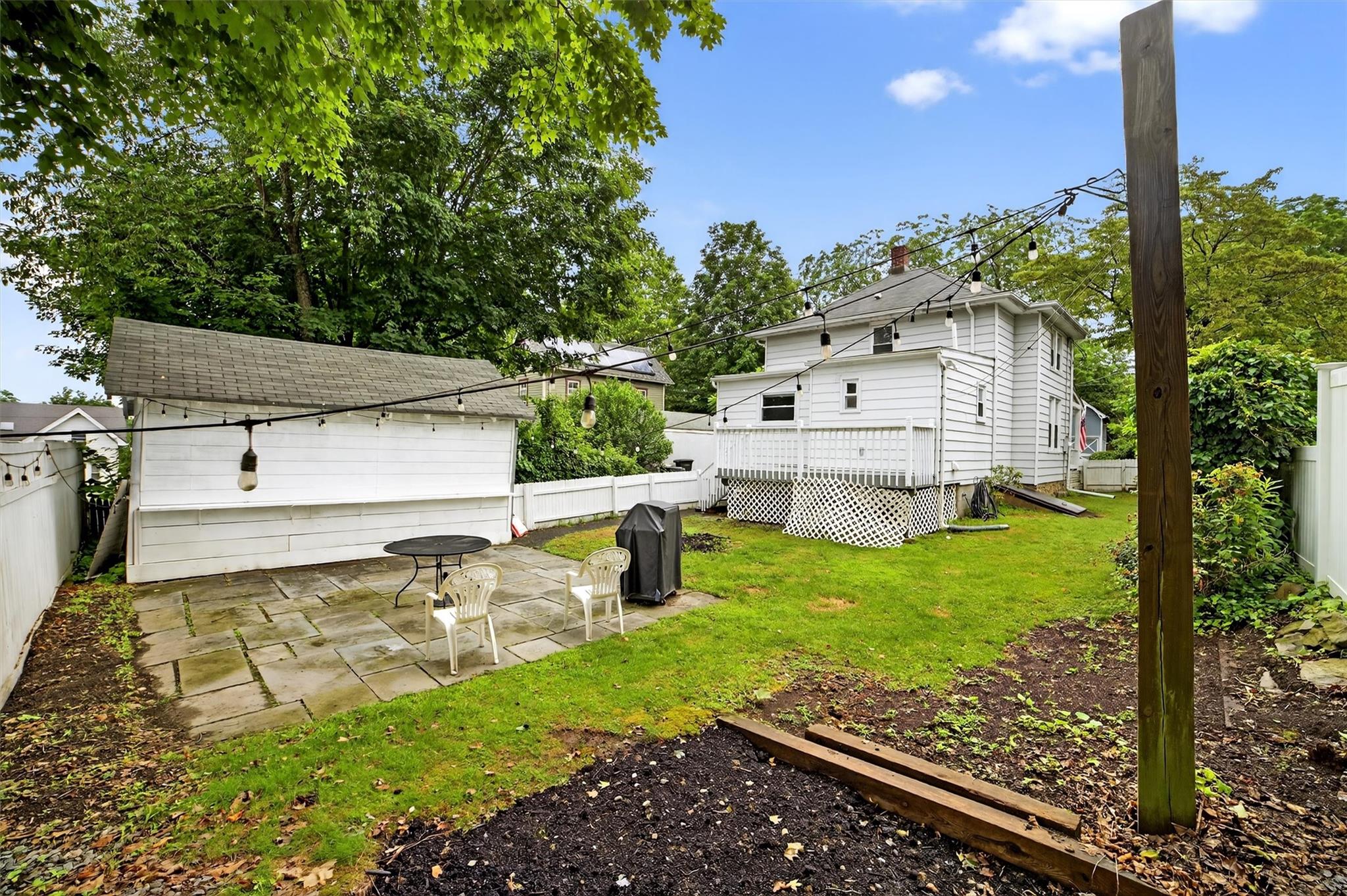 1777 Central Street