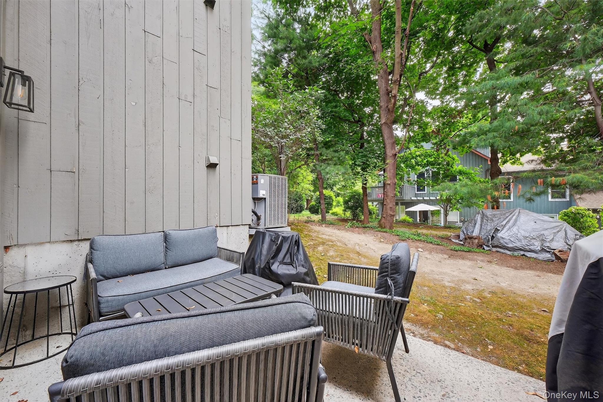 6 Elmwood Circle