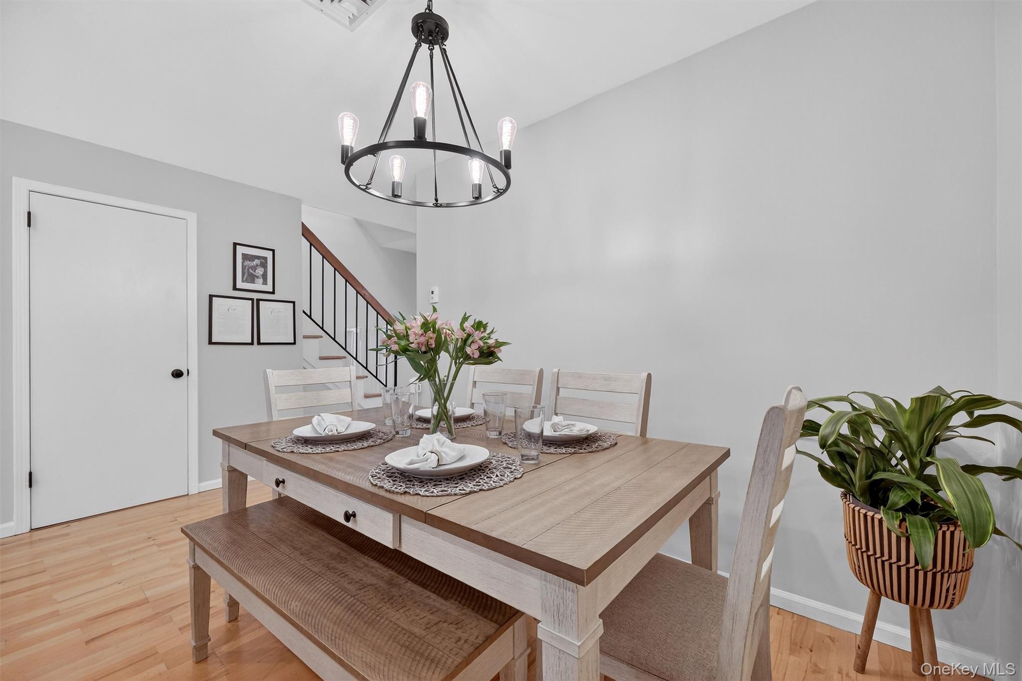 6 Elmwood Circle