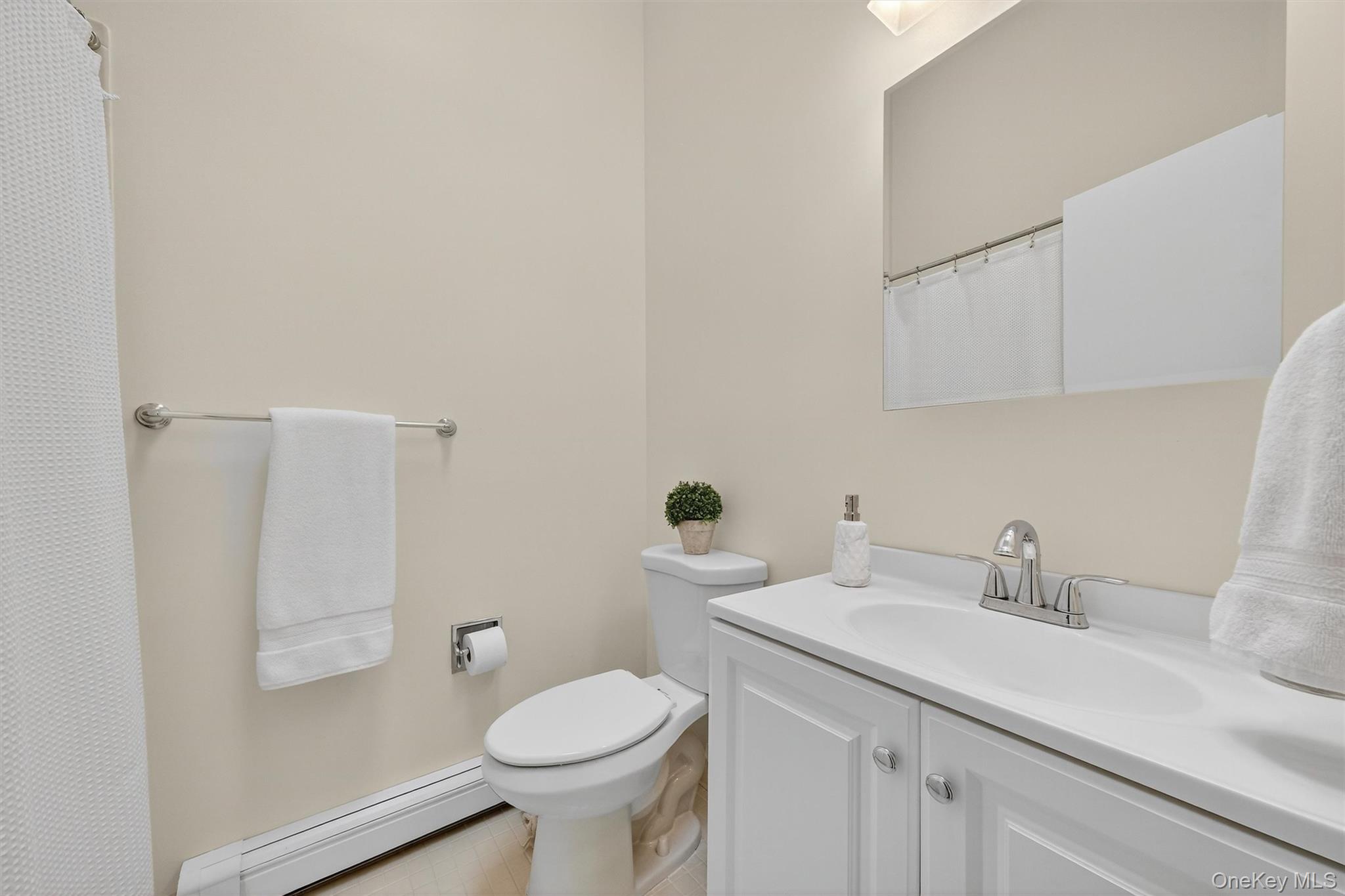 6 Elmwood Circle