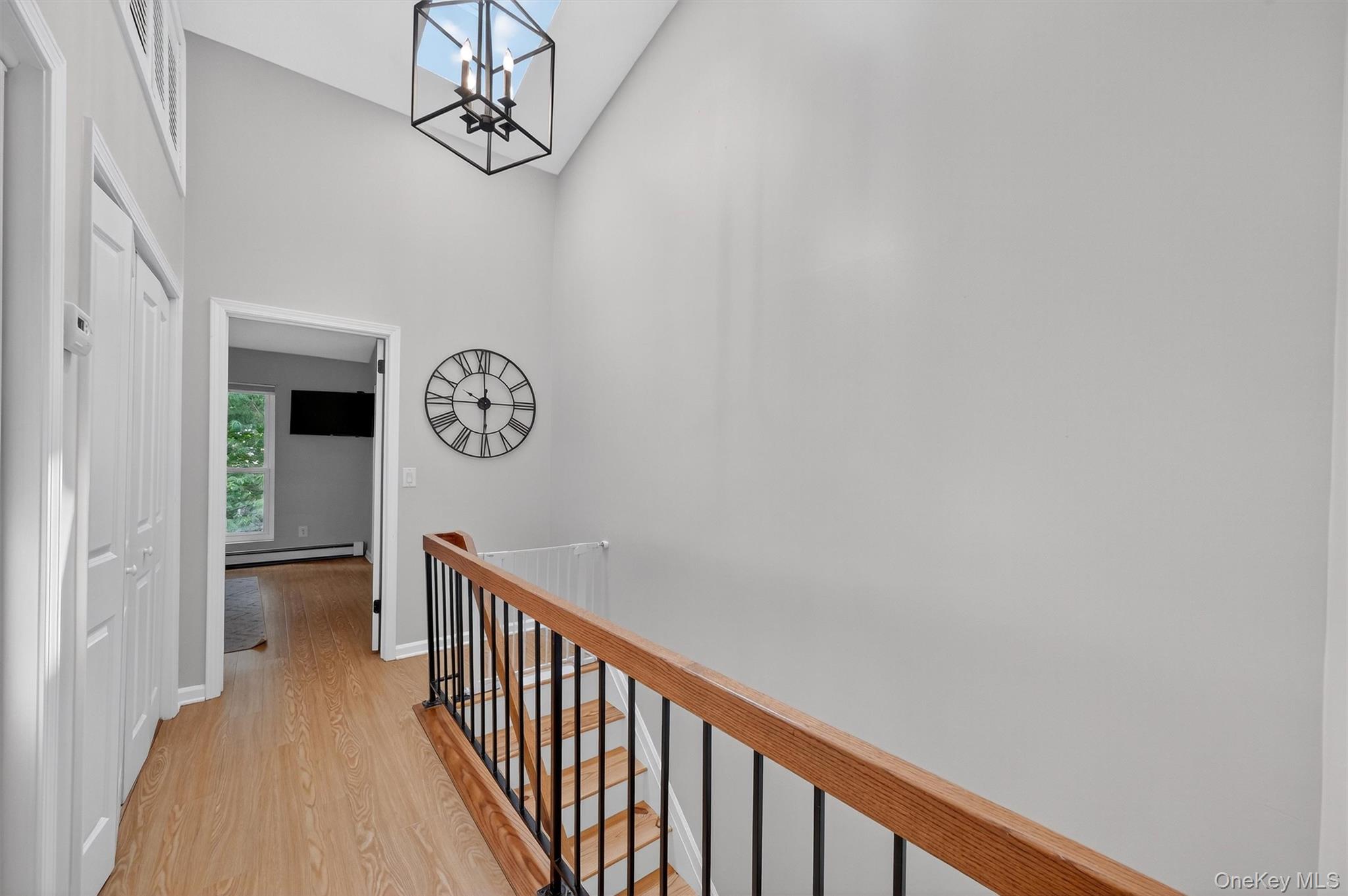 6 Elmwood Circle