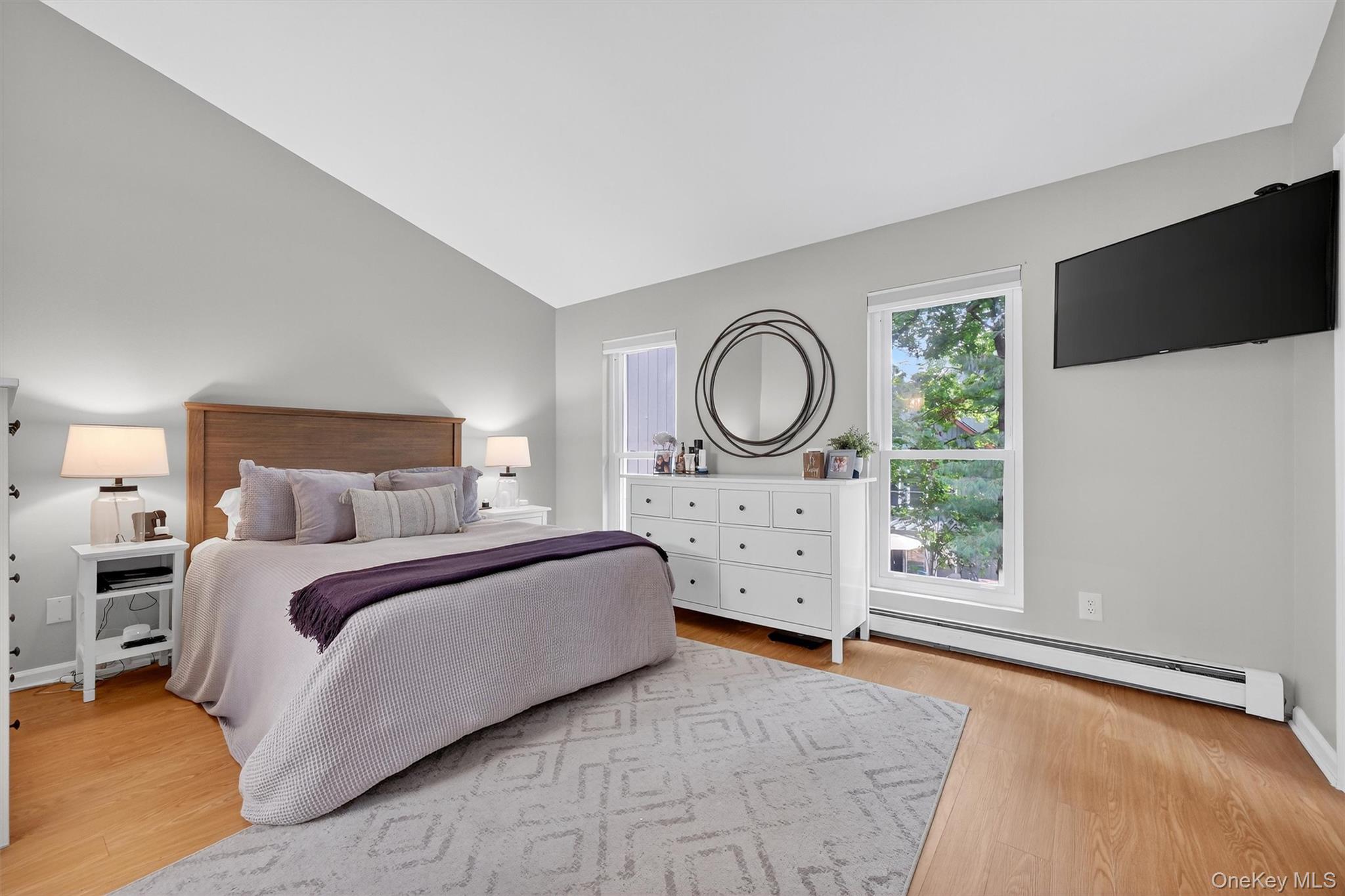 6 Elmwood Circle
