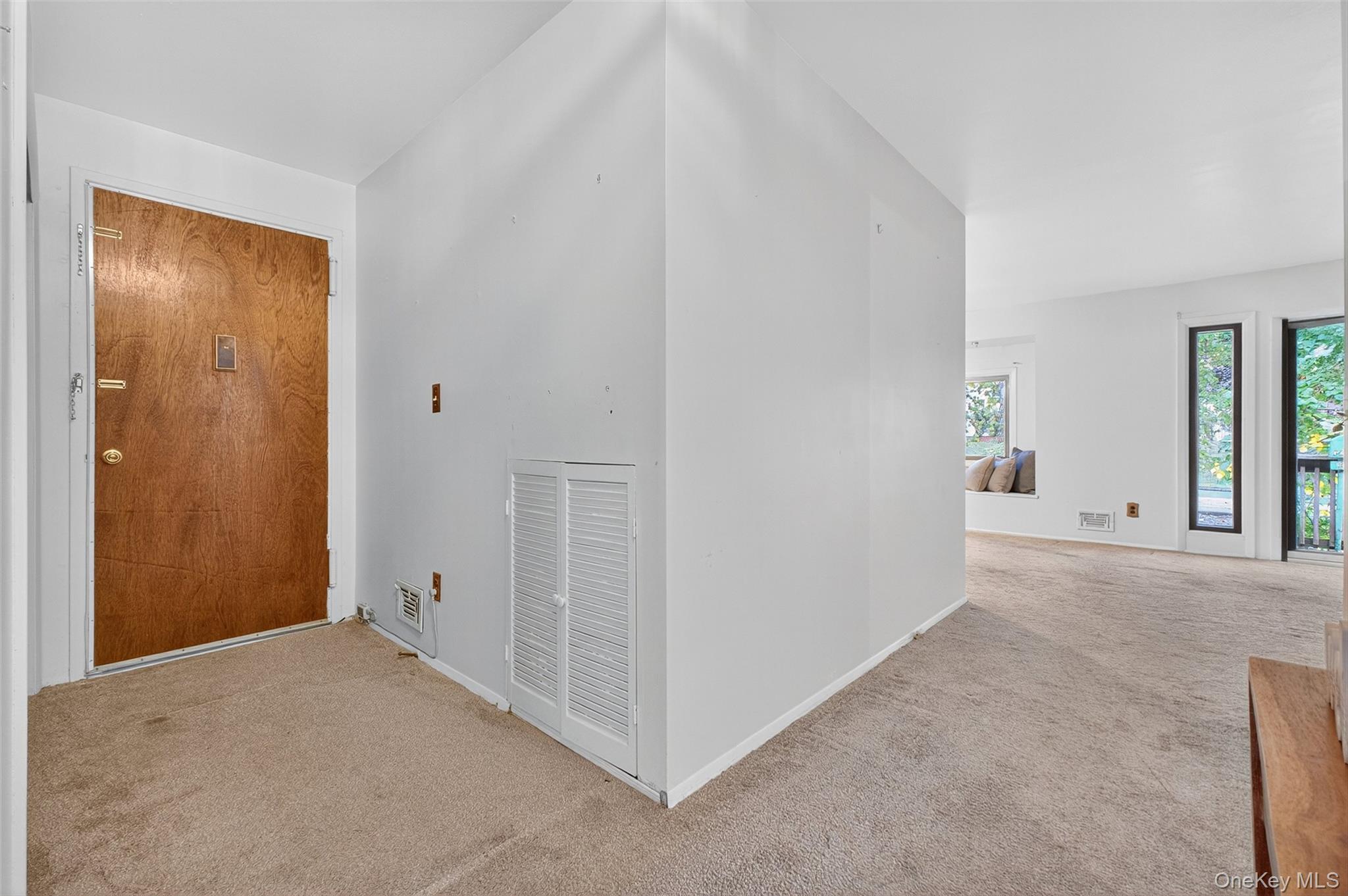 45 Jefferson Oval Unit: D