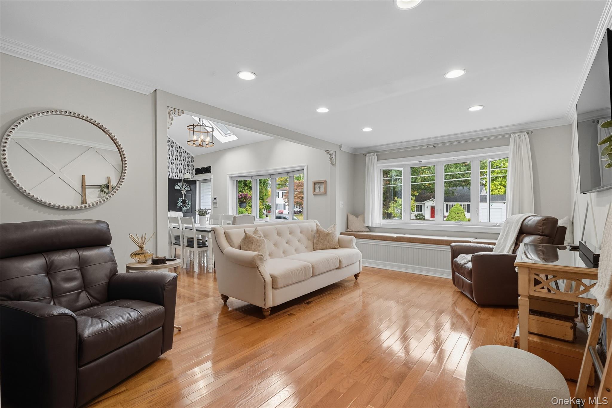 2747 Larkspur Street