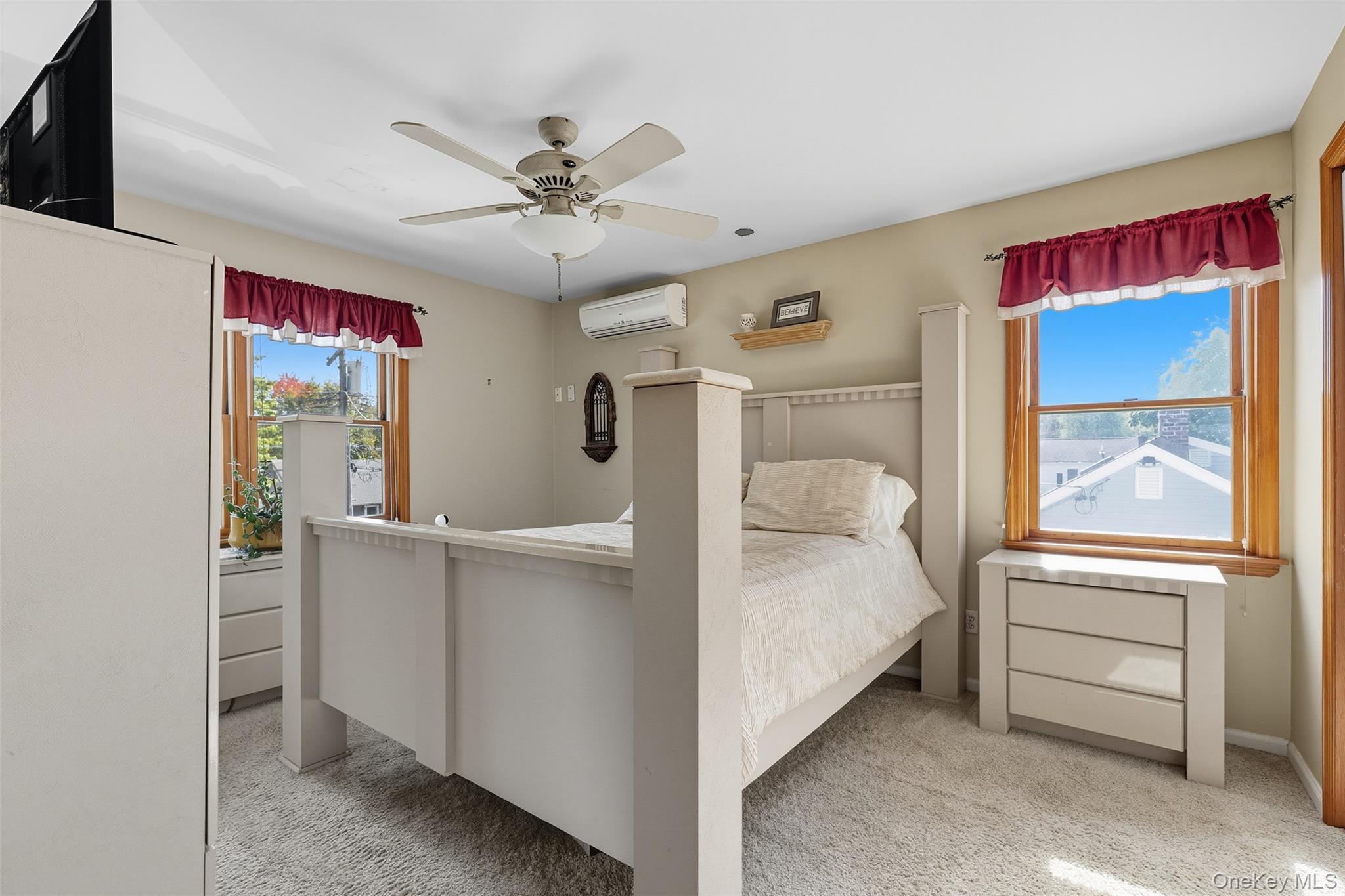 2747 Larkspur Street