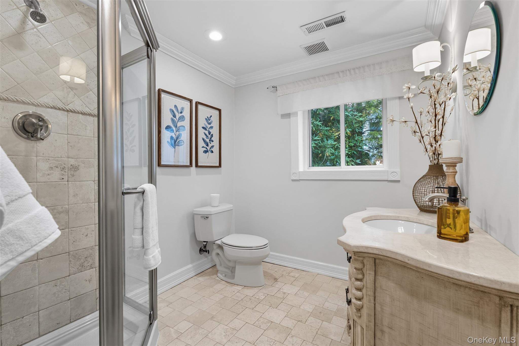 2747 Larkspur Street