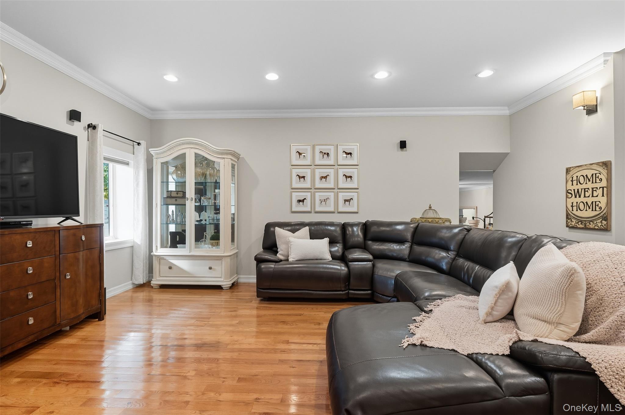 2747 Larkspur Street