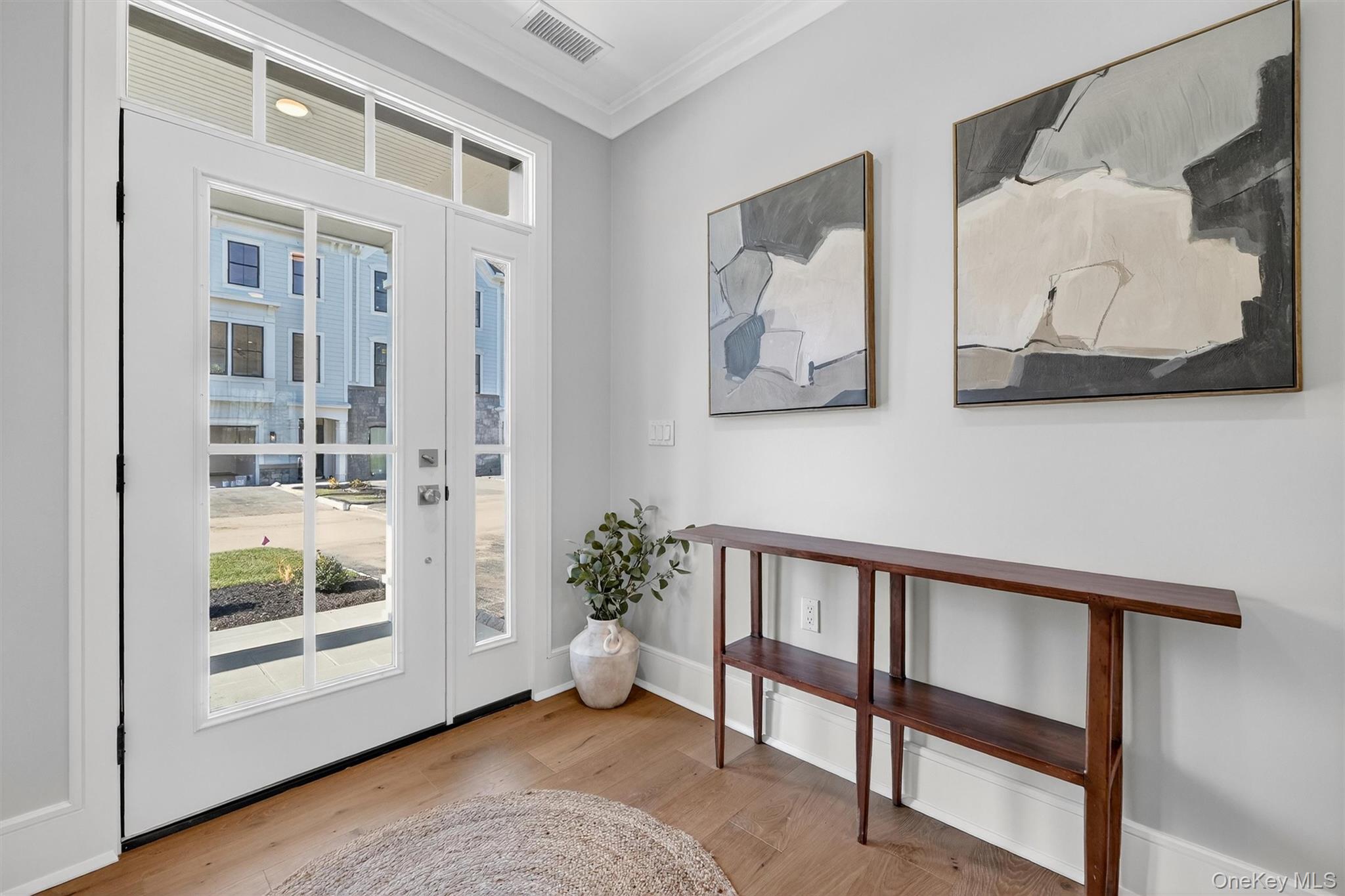 1802 Soundview Court