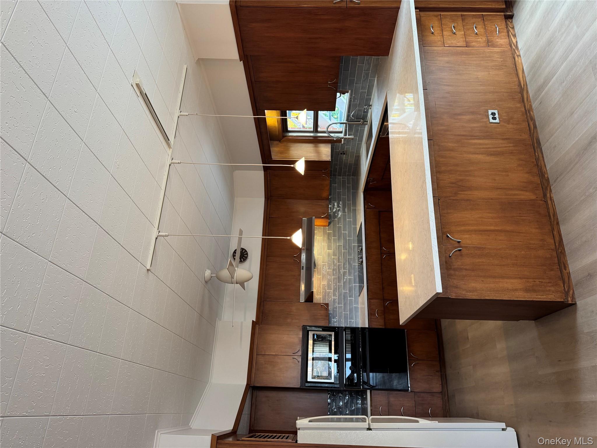 500 N Lake Boulevard