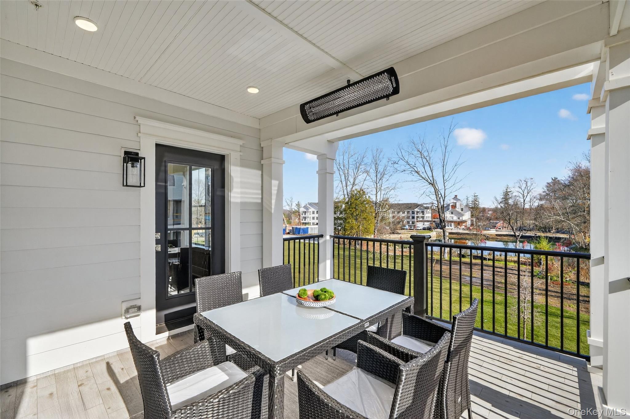 1812 Soundview Court