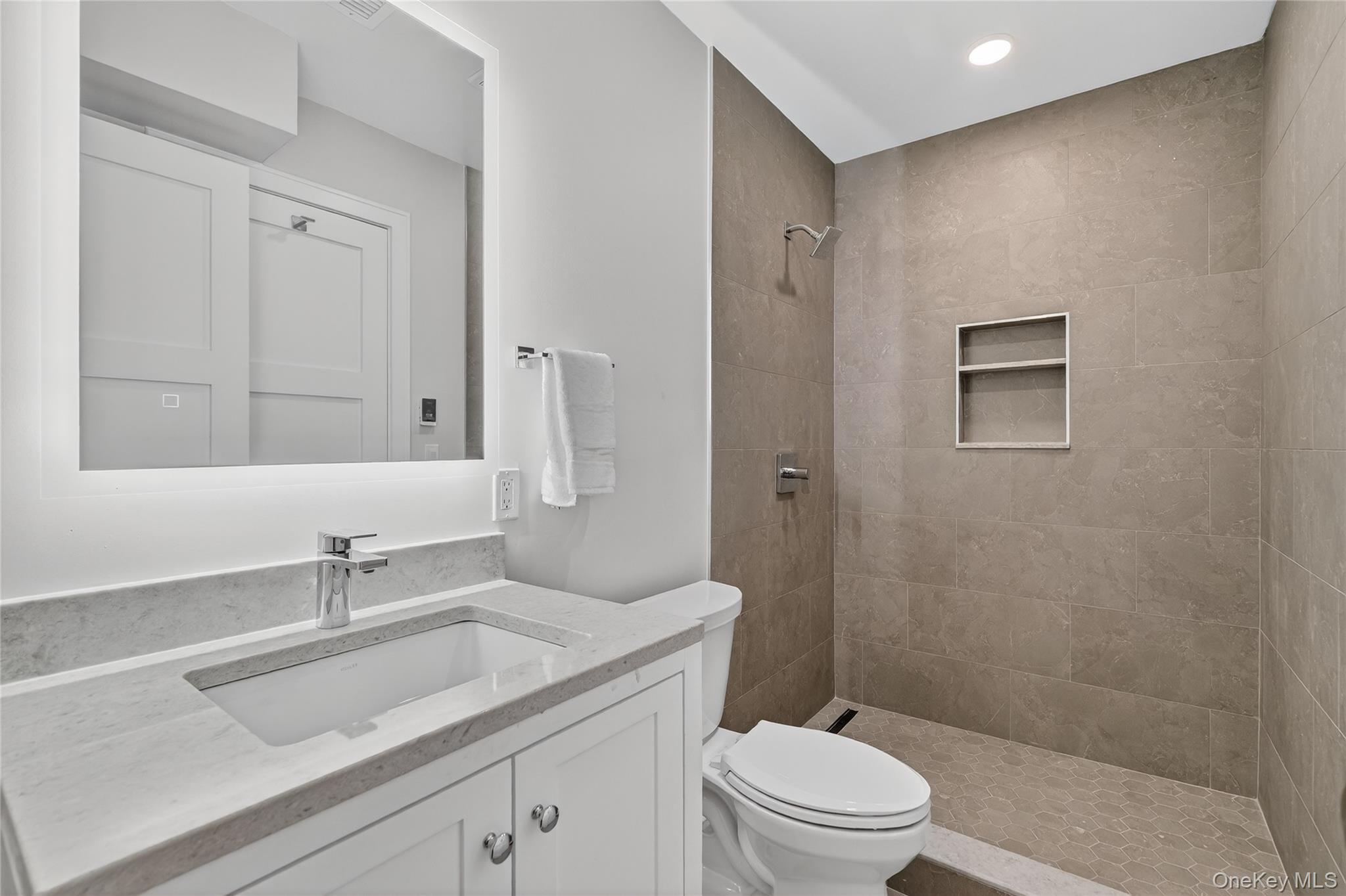 1809 Soundview Court