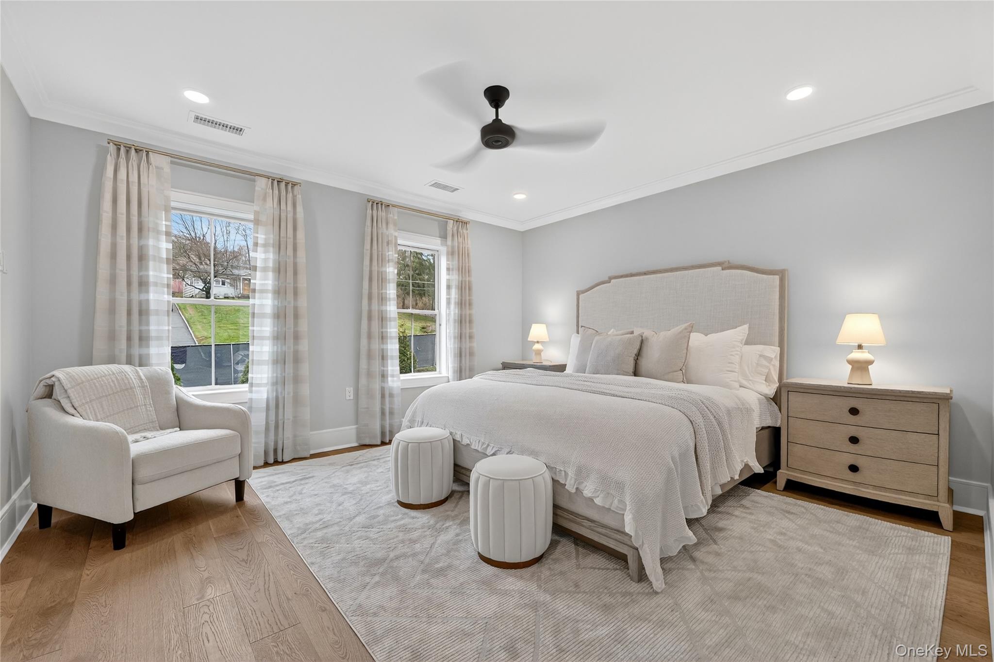 1811 Soundview Court