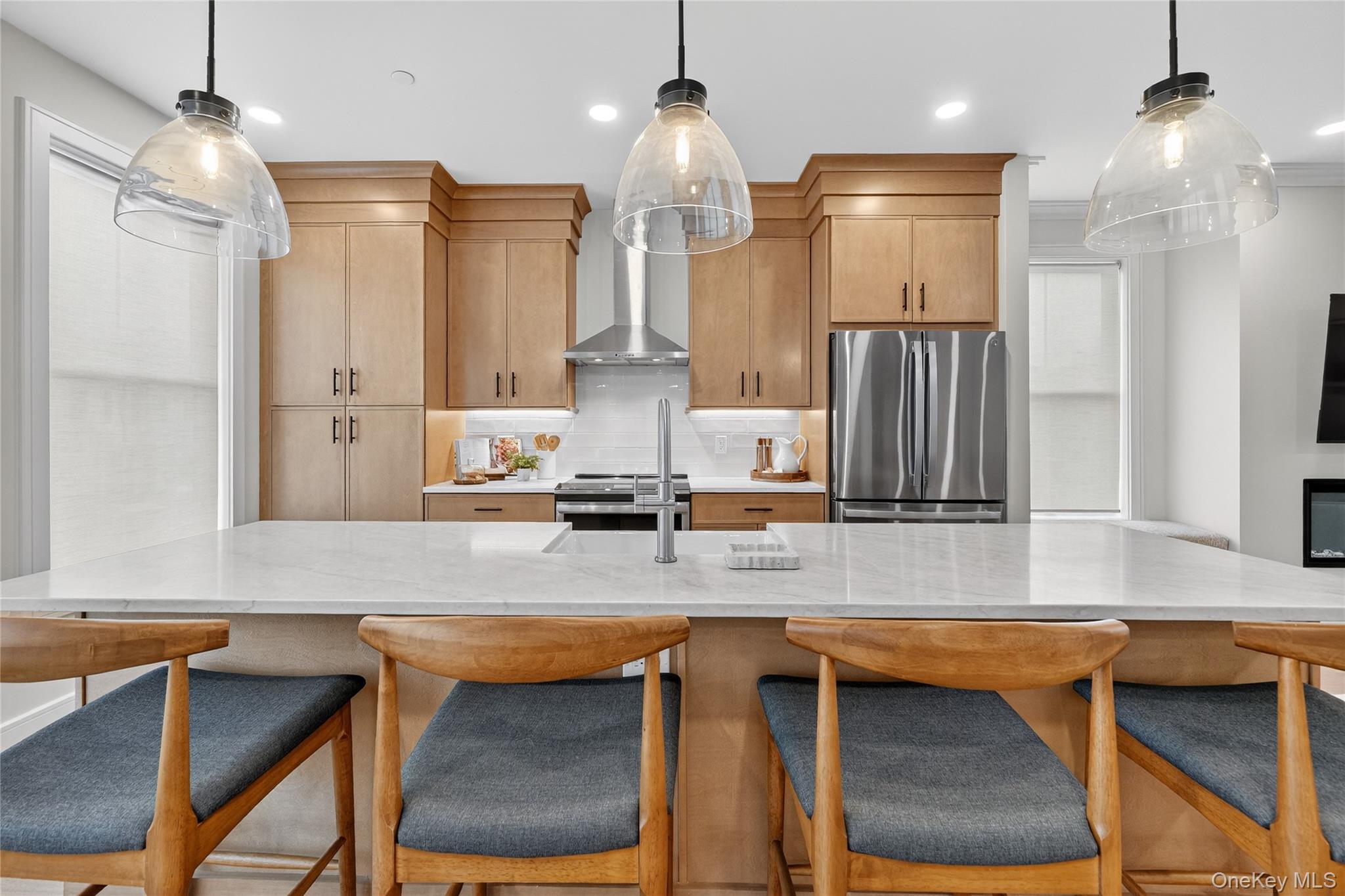 1811 Soundview Court