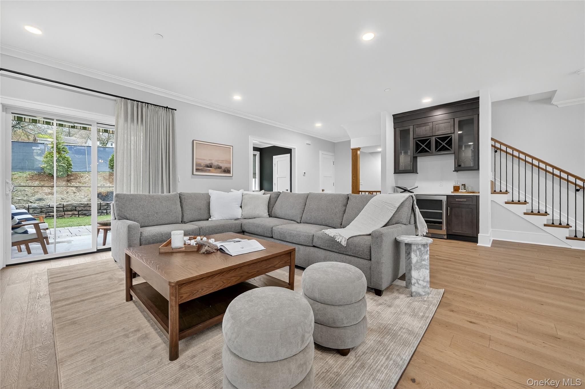 1811 Soundview Court