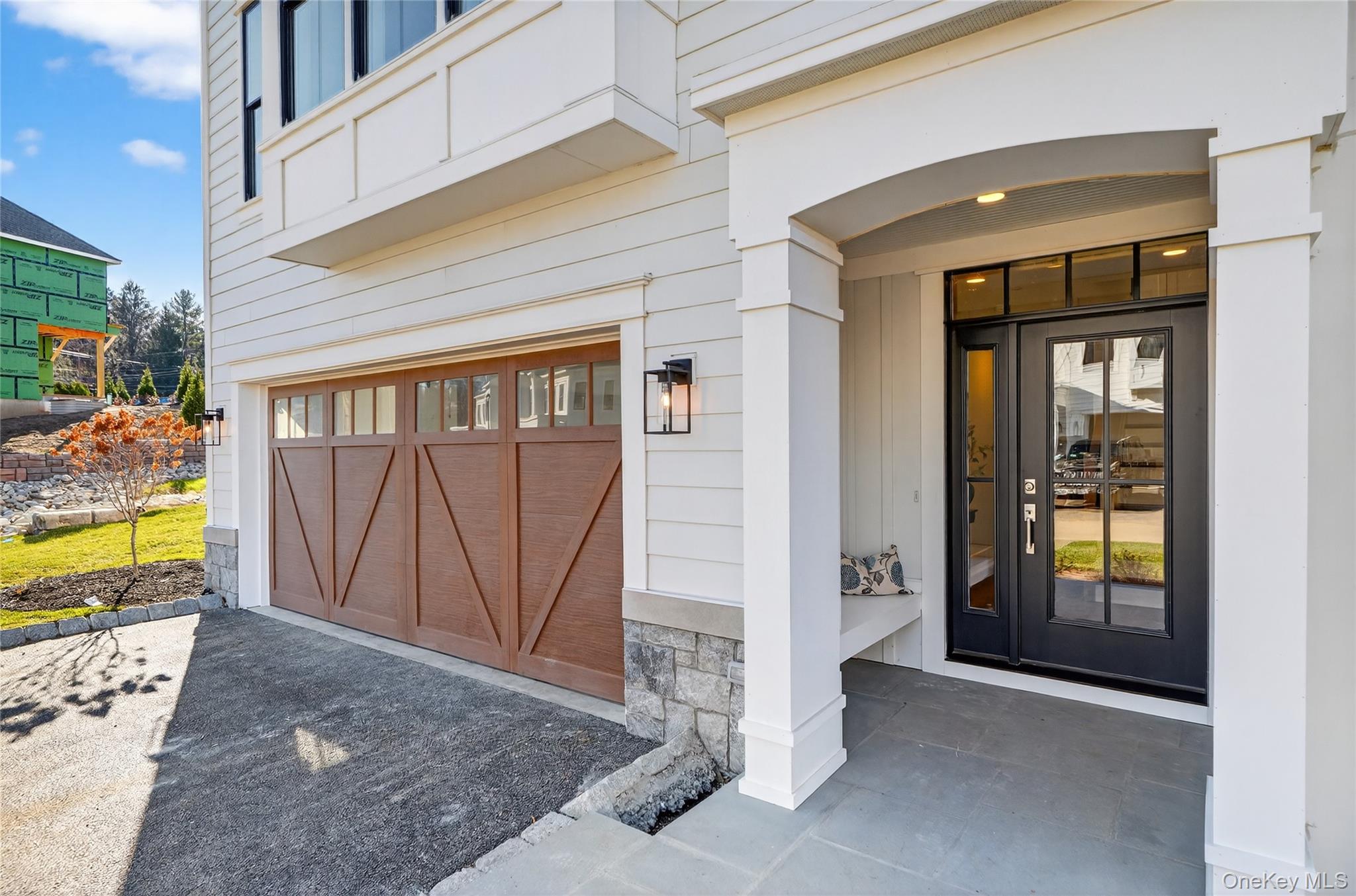 1813 Soundview Court