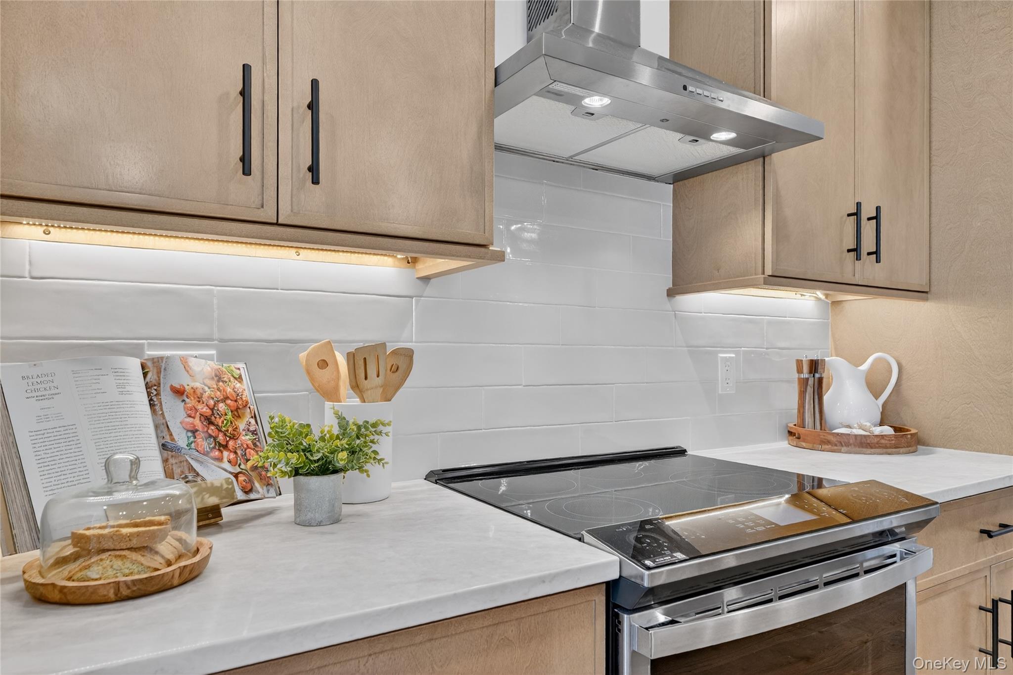 1815 Soundview Court