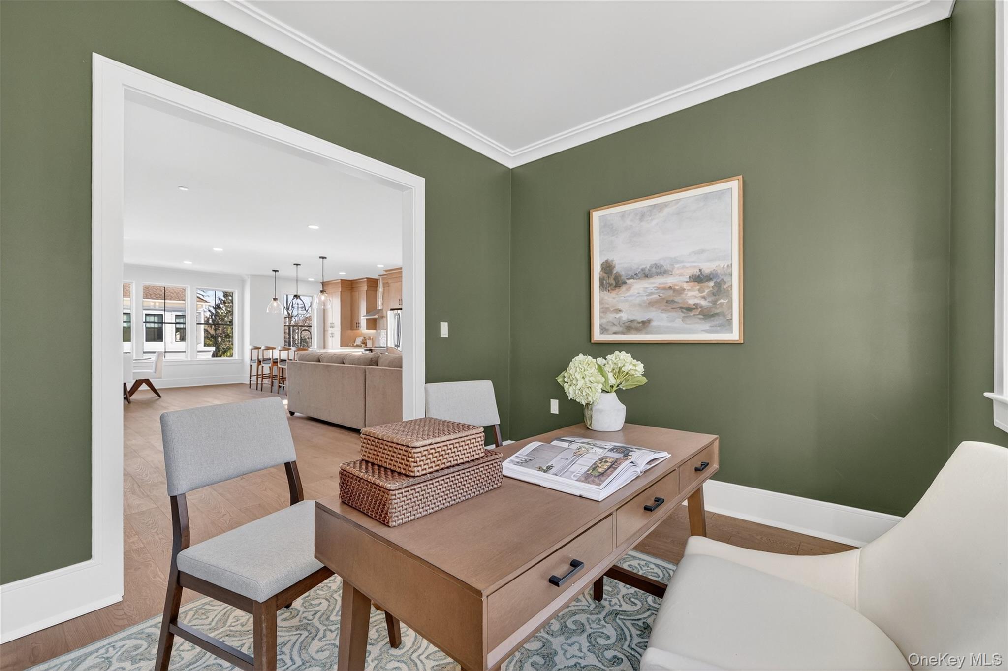 1817 Soundview Court