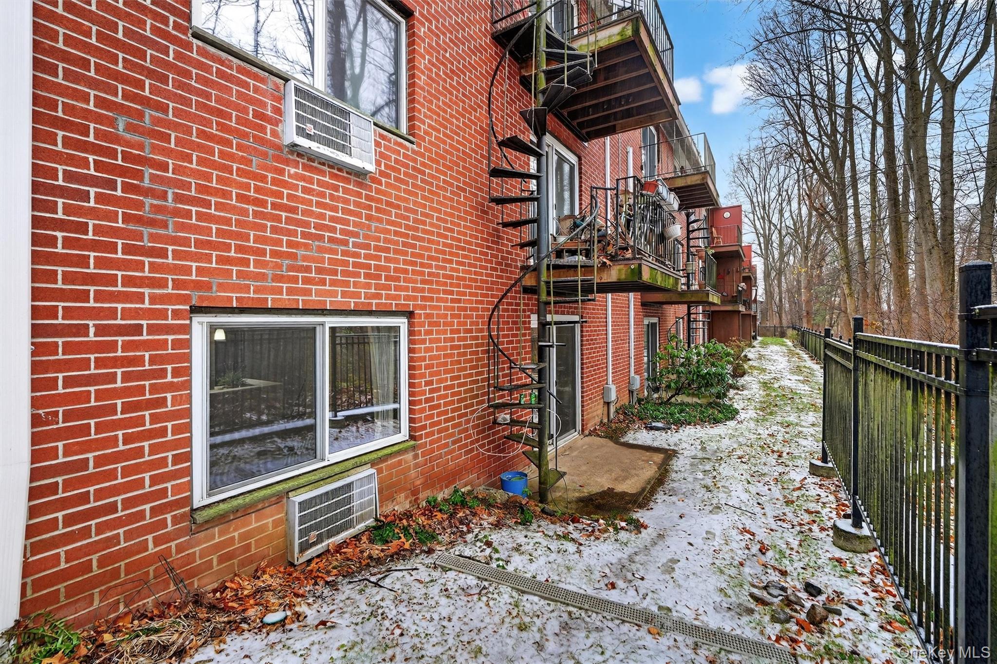 14 Scenic Drive Unit: Unit 14T