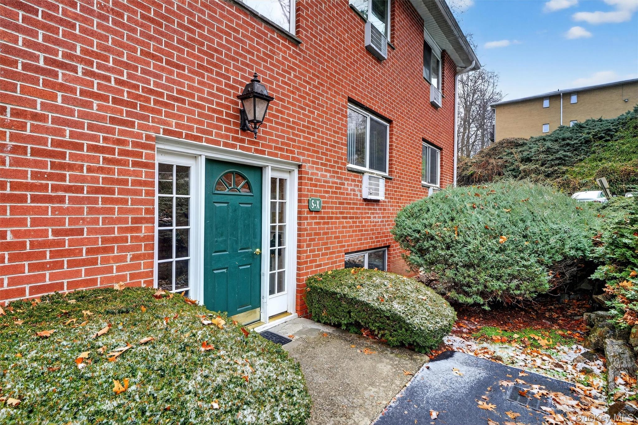 14 Scenic Drive Unit: Unit 14T