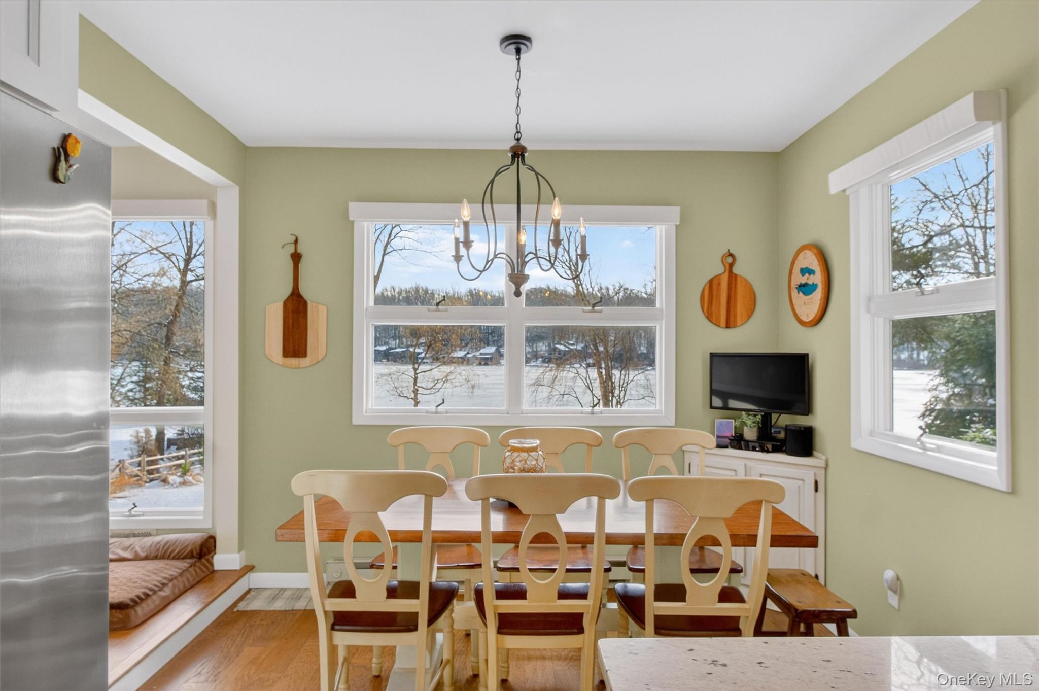 34 Twin Lakes Road